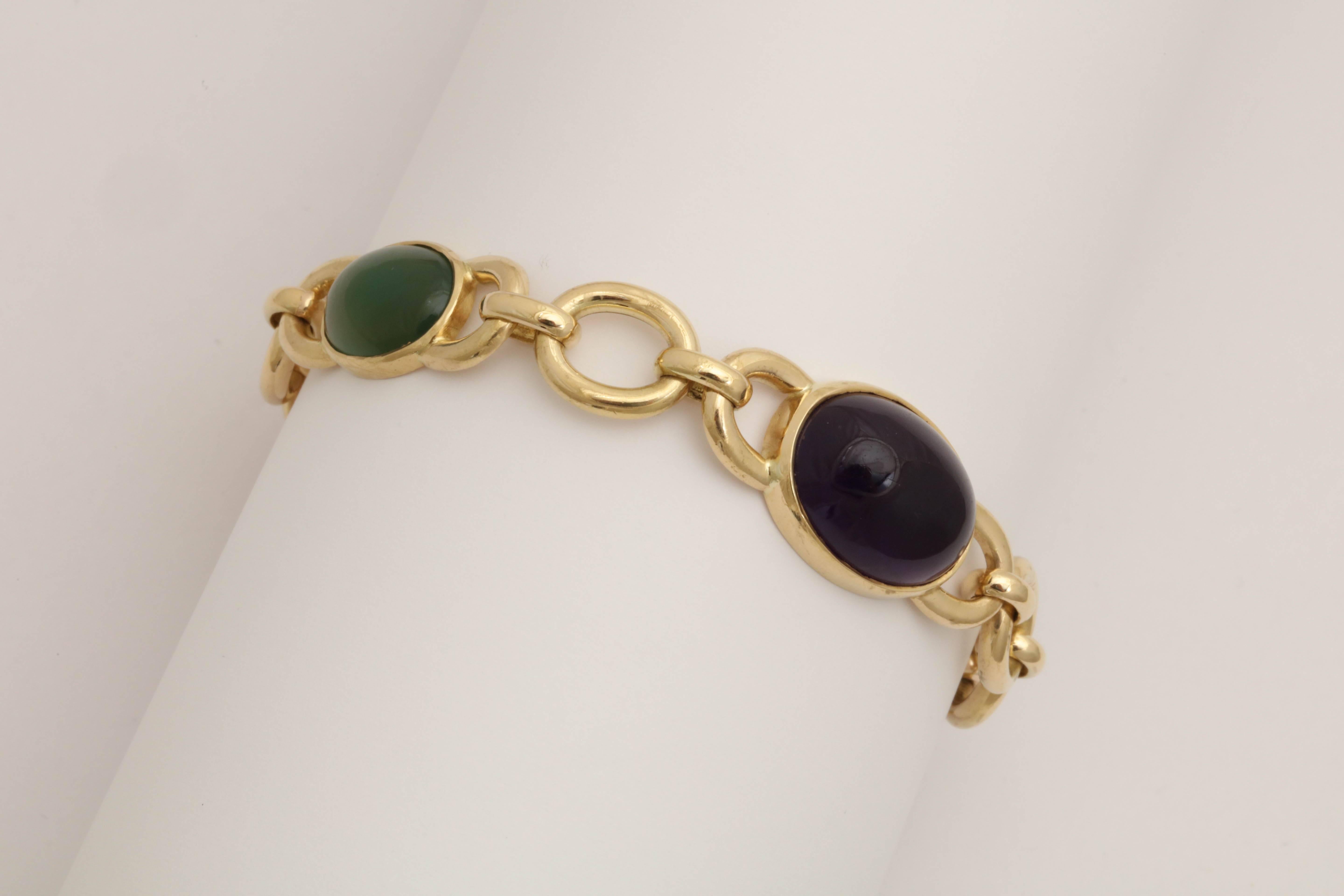 Women's or Men's 1960s Bezel Set Moonstone, Jade, Carnelian with Amethyst Gold Link Bracelet