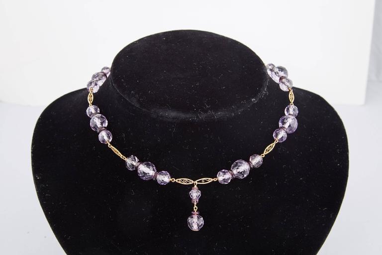 Briolette Cut Edwardian Amethyst and Gold Necklace, circa 1920 For Sale