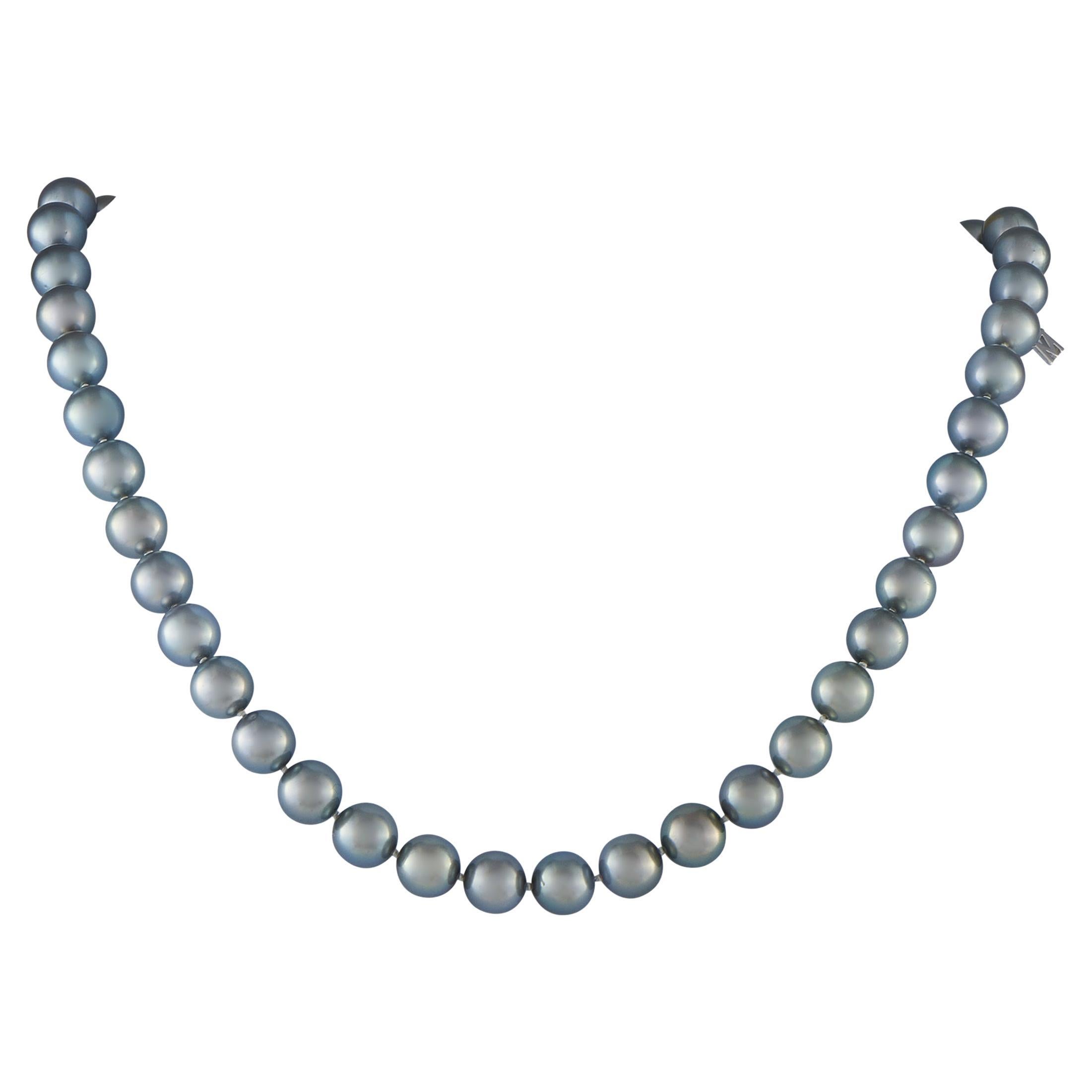 Collier de perles des mers du Sud en or blanc 18K de Mikimoto en vente