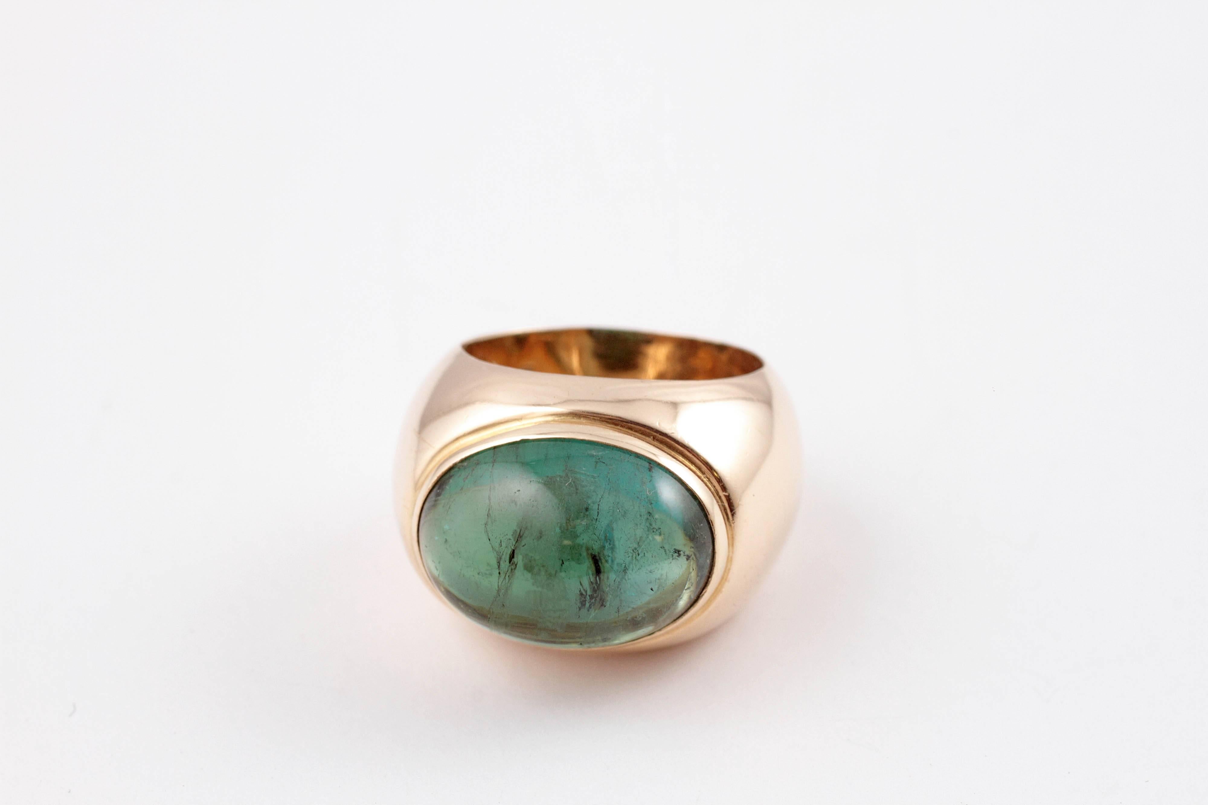 Cabochon Green Tourmaline Yellow Gold Ring For Sale