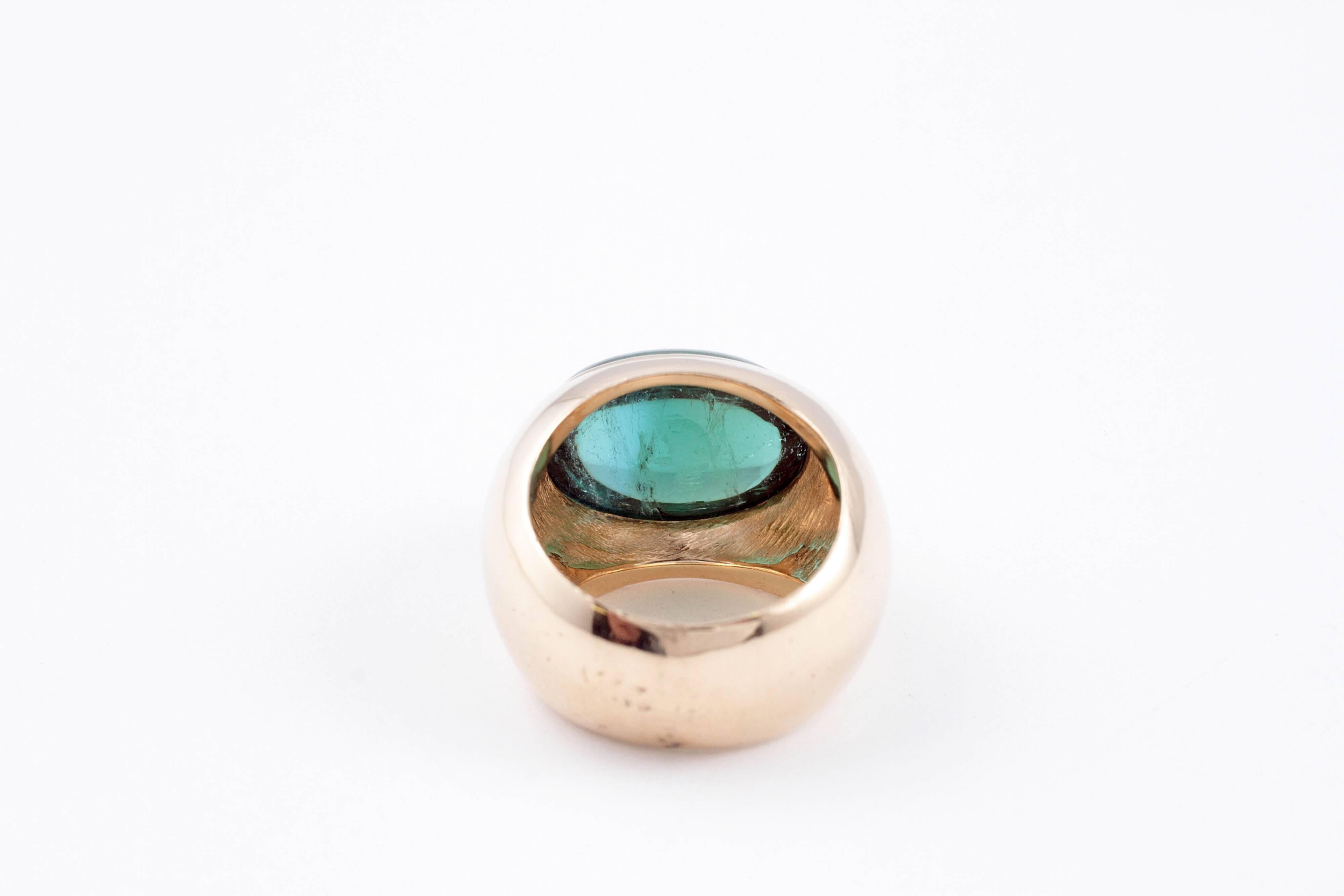 Green Tourmaline Yellow Gold Ring In Good Condition In Dallas, TX