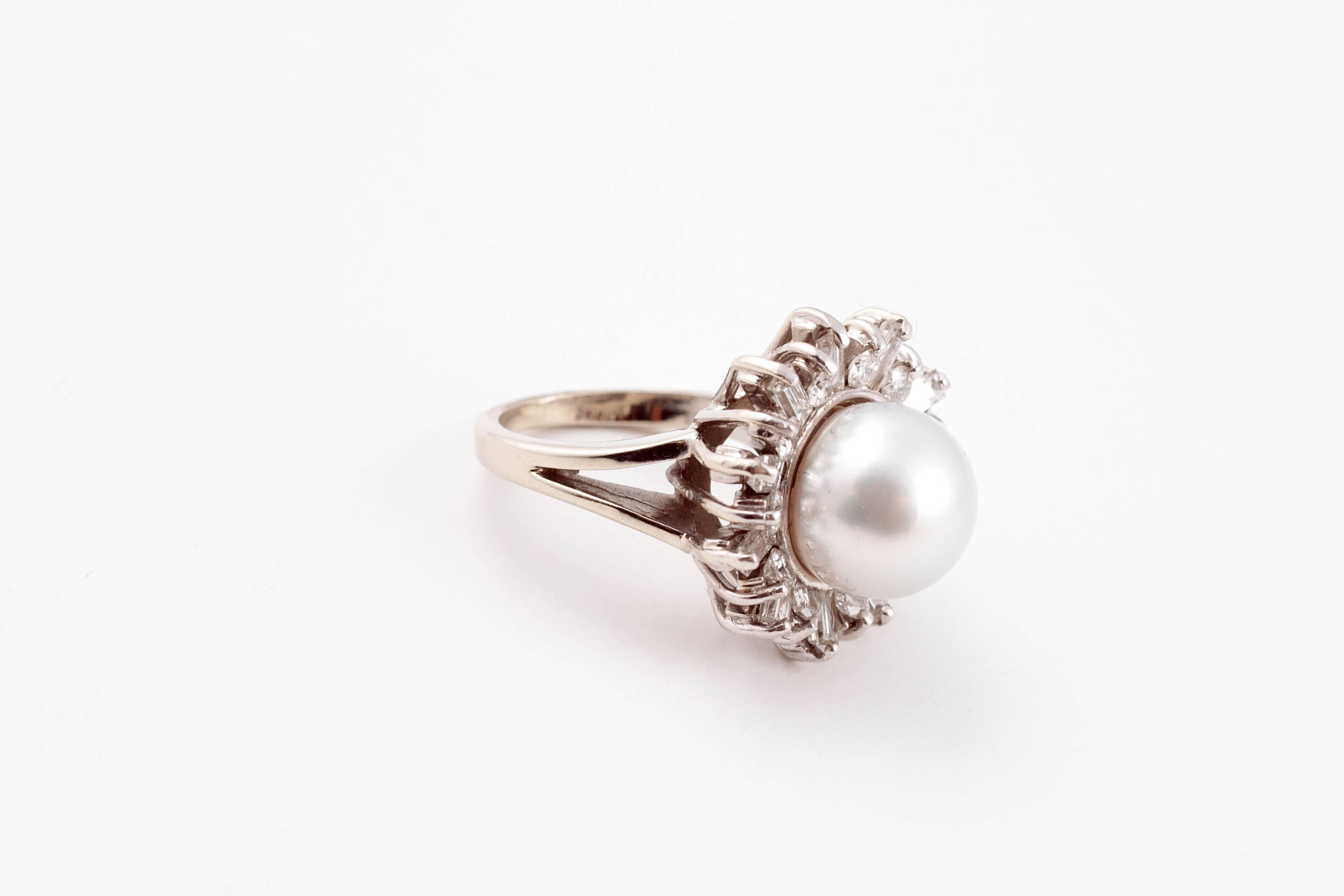 South Sea Pearl Diamond White Gold Ring In Excellent Condition In Dallas, TX