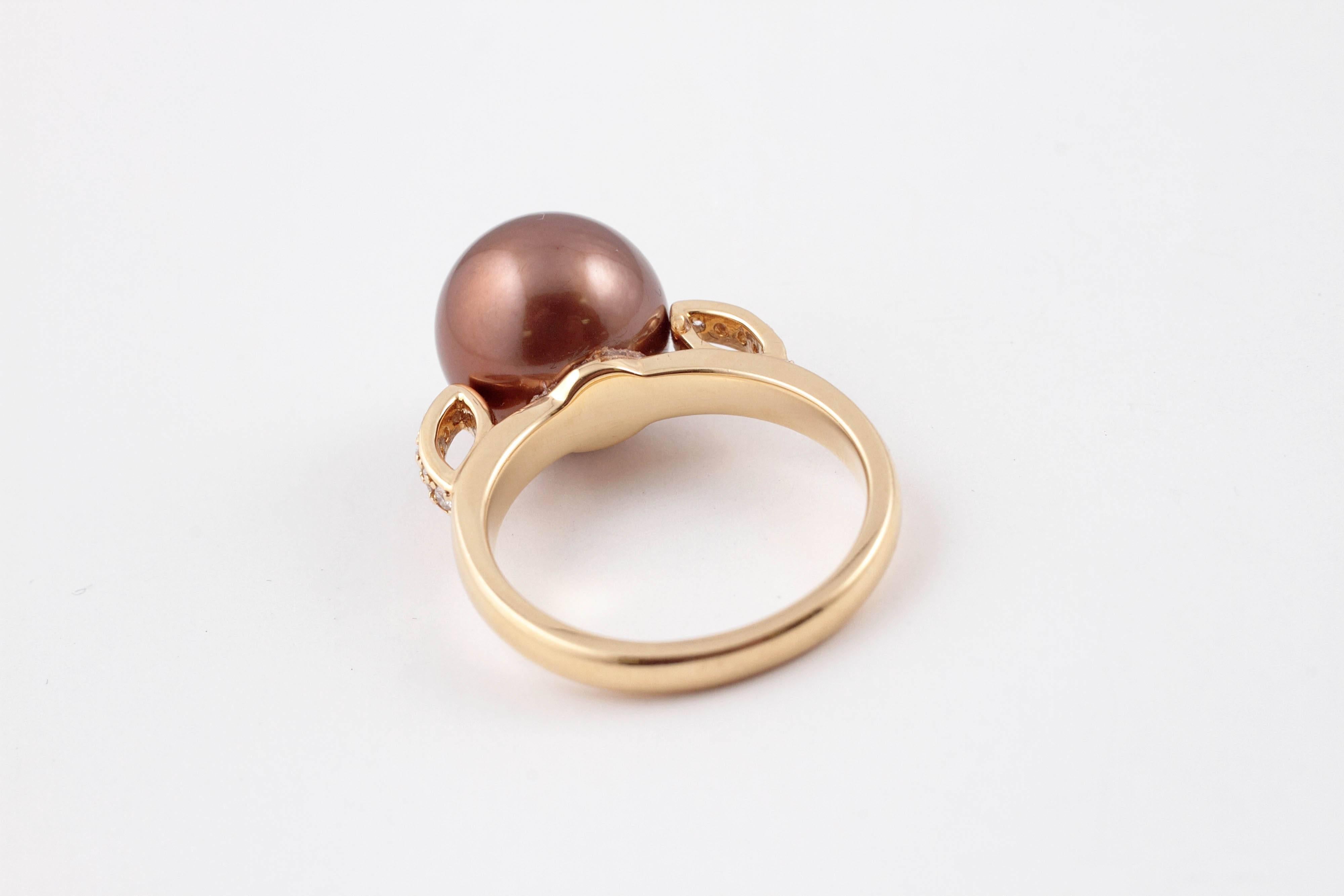 Women's Bronze Pearl Diamond Ring in 18 Karat Gold For Sale