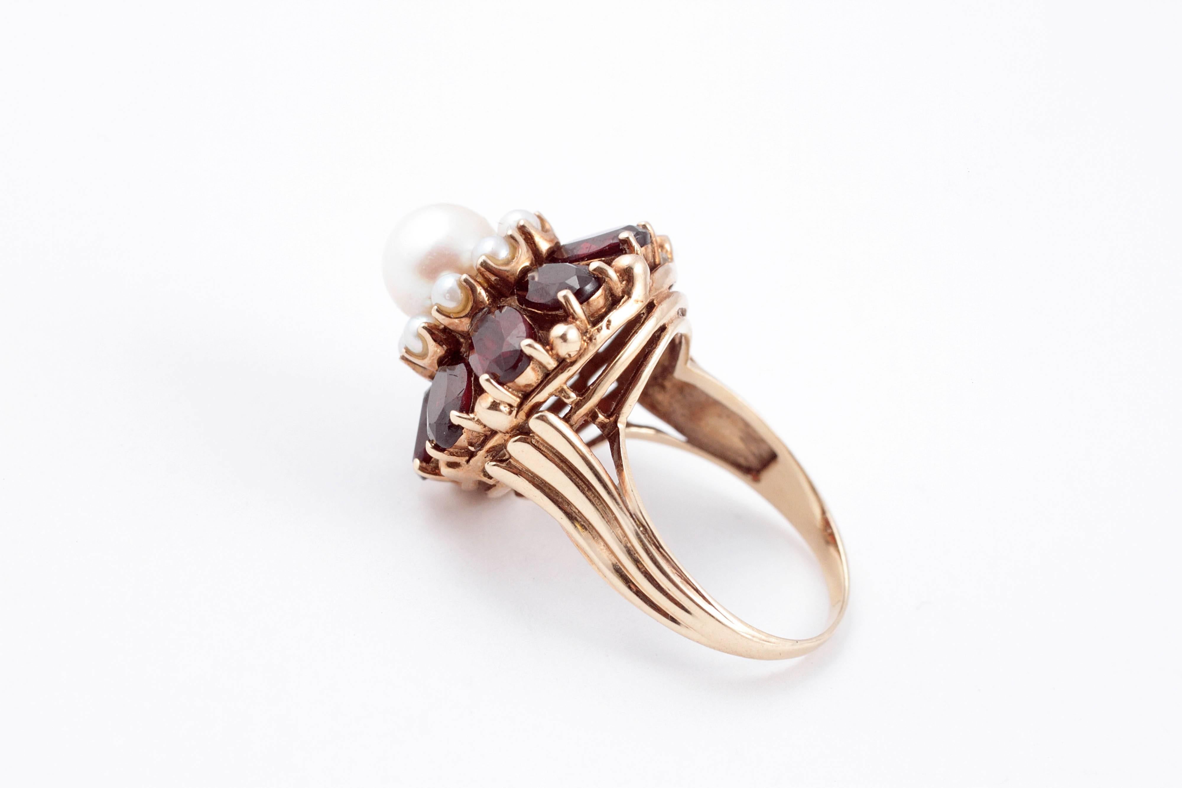Cultured Pearl Garnet Gold Ring 1