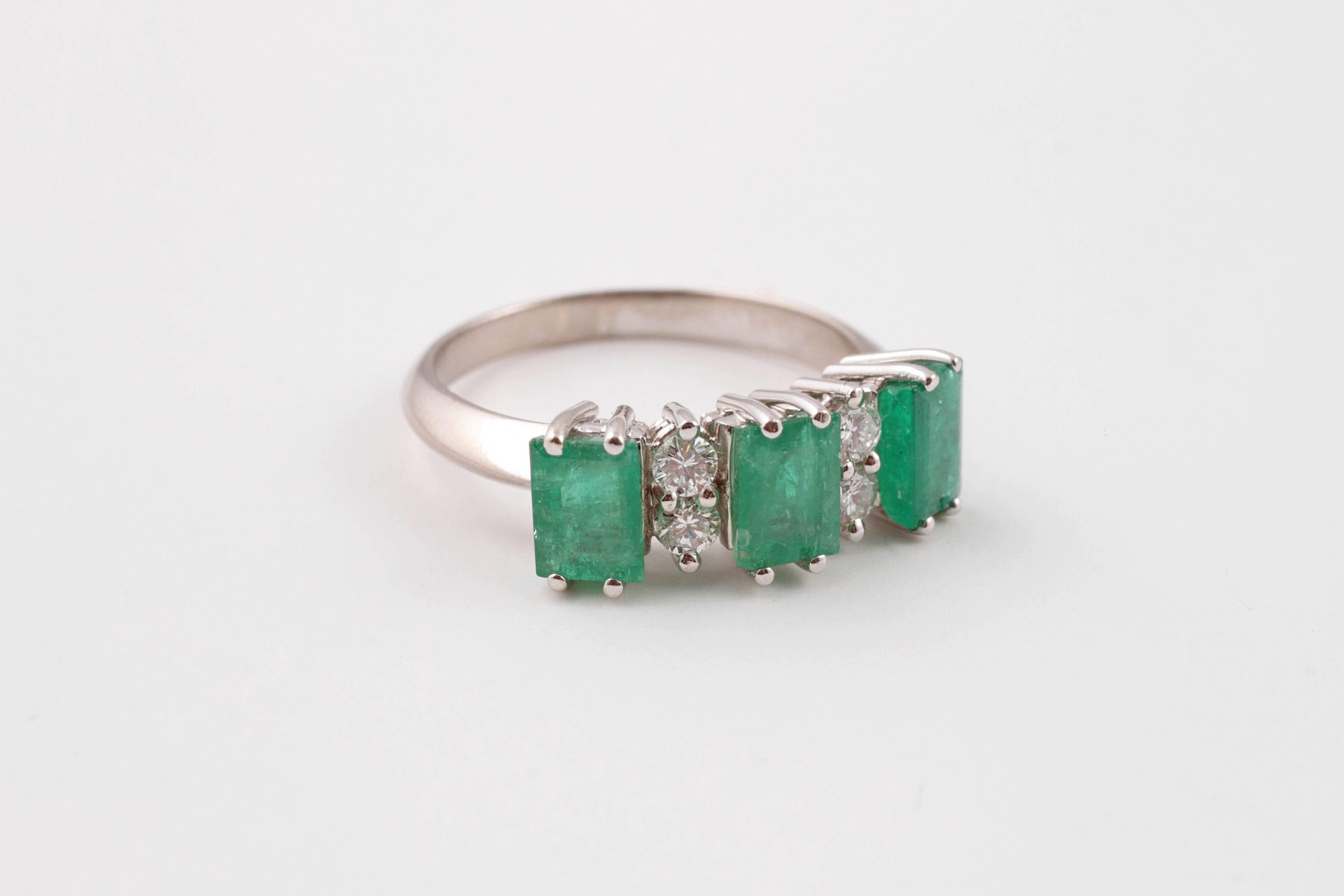 Emerald Diamond White Gold Ring 4