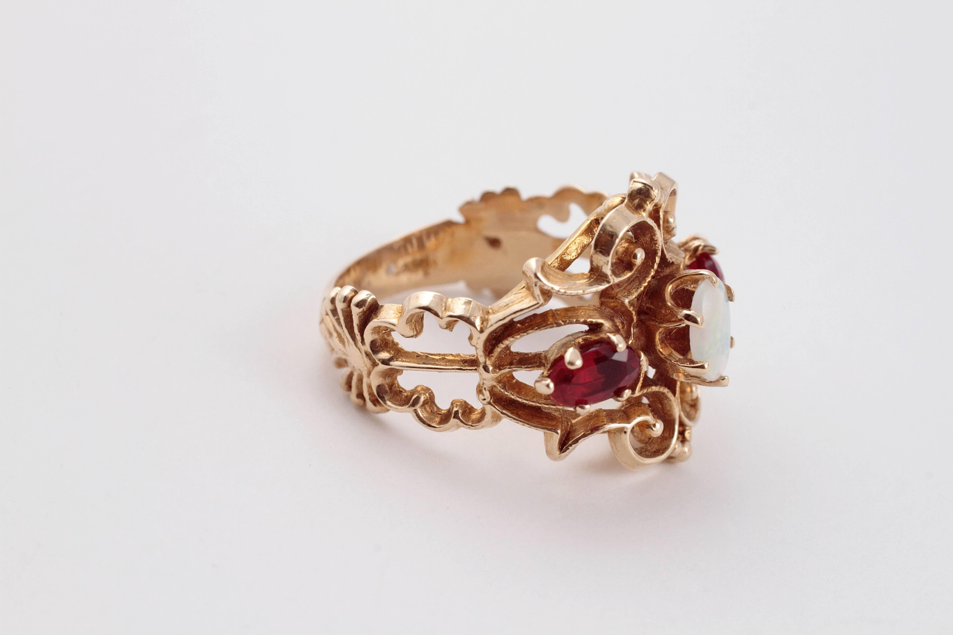 Opal Garnet Yellow Gold Ring In Excellent Condition In Dallas, TX