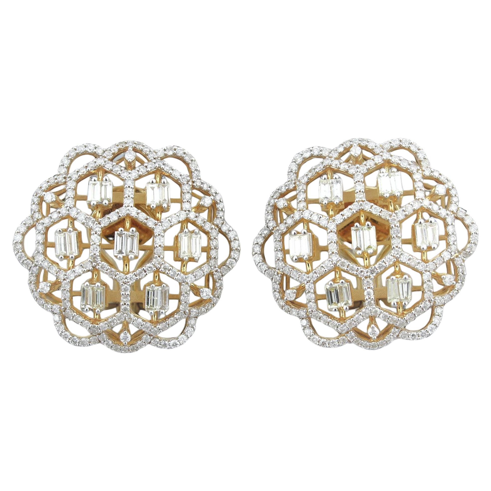 Floral Lattice Natural Diamond Stud Earrings in 14k Solid Gold (Certified) For Sale