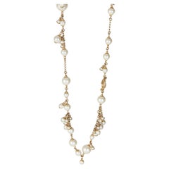 Chanel plaqué or  2011 Collier CC en fausses perles