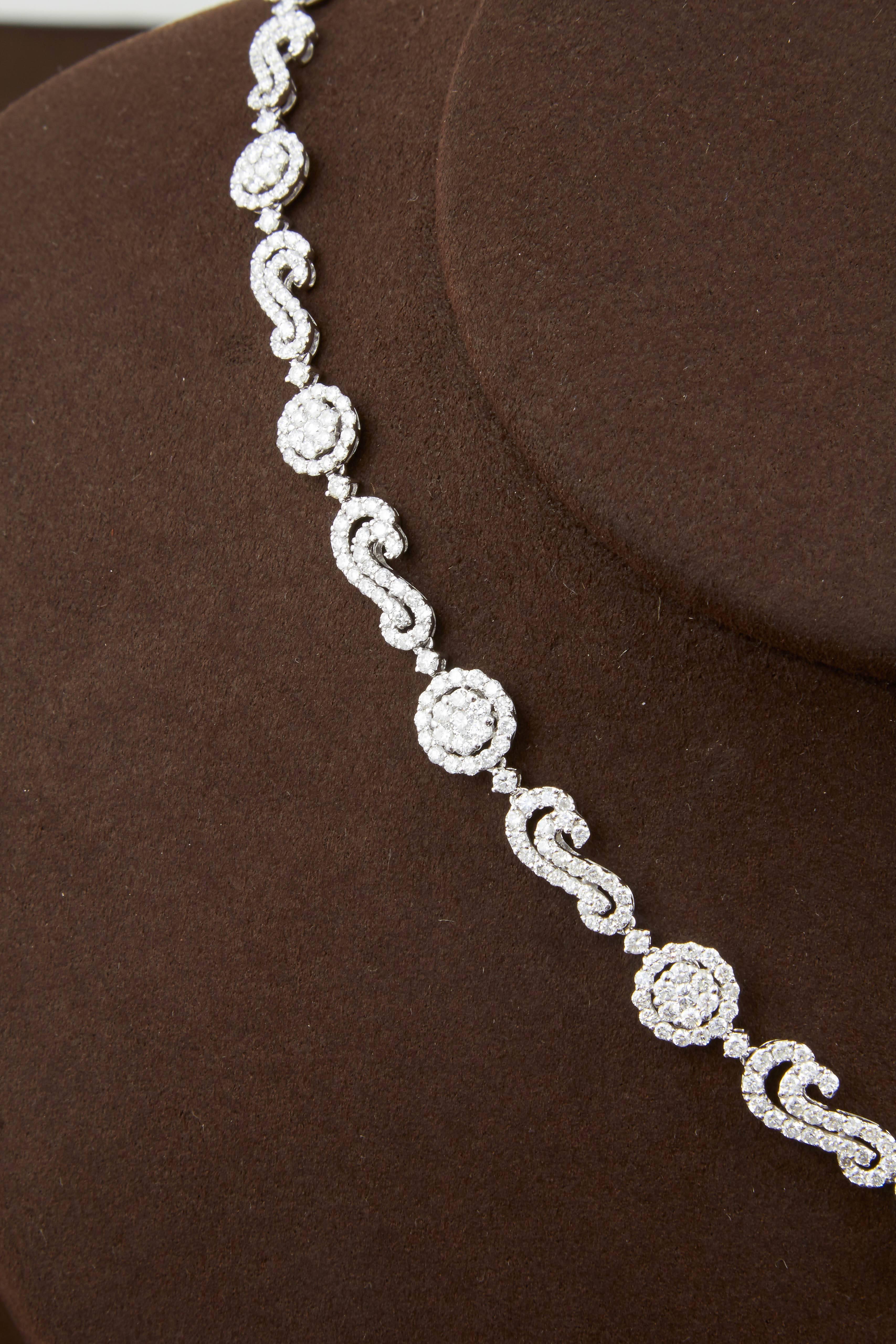 Fancy Fleur-de-Lis Style Diamond Necklace In New Condition In New York, NY