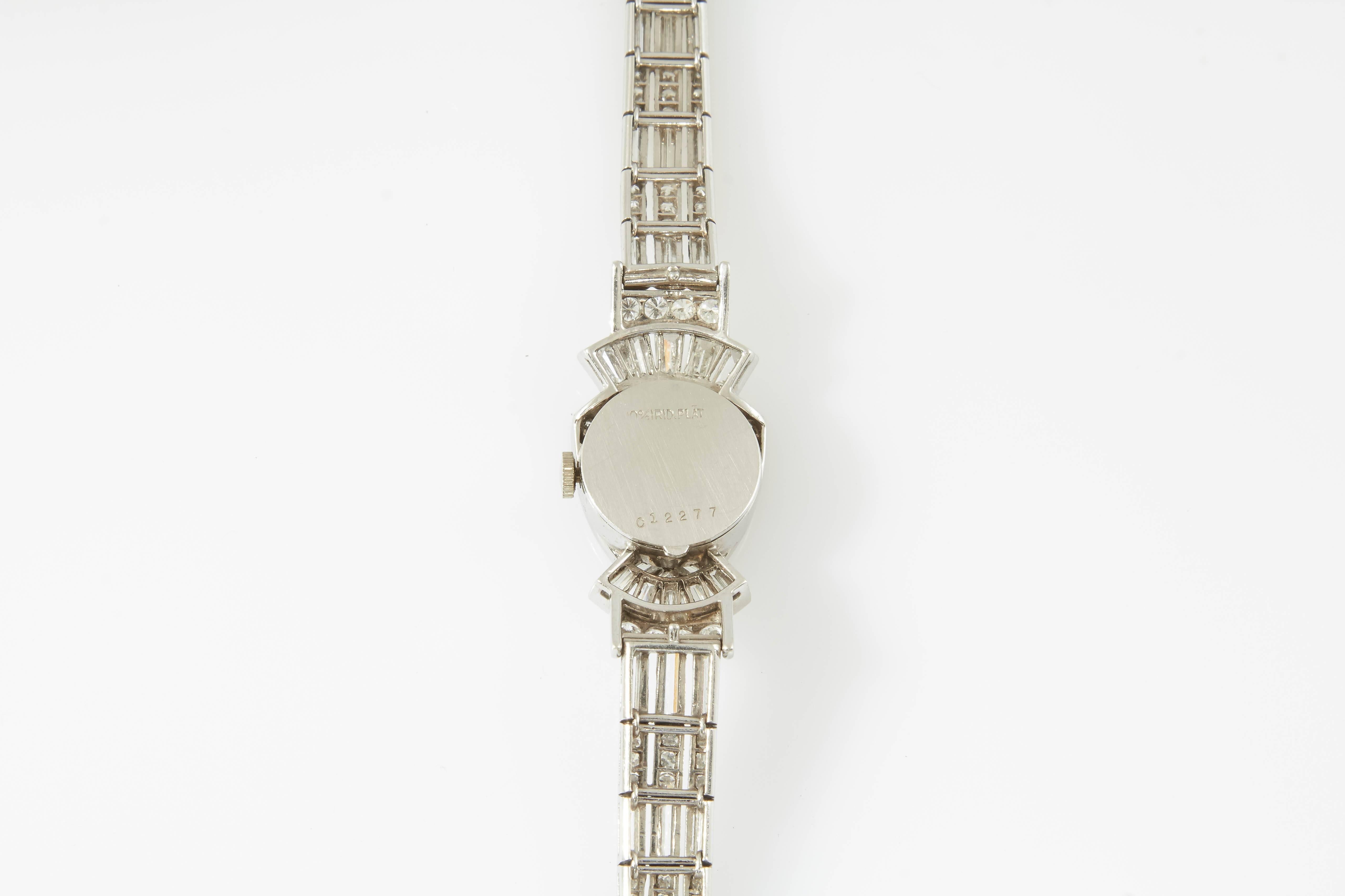 Lucien Piccard Damen Art Deco Platin-Diamant-Armbanduhr im Angebot 1