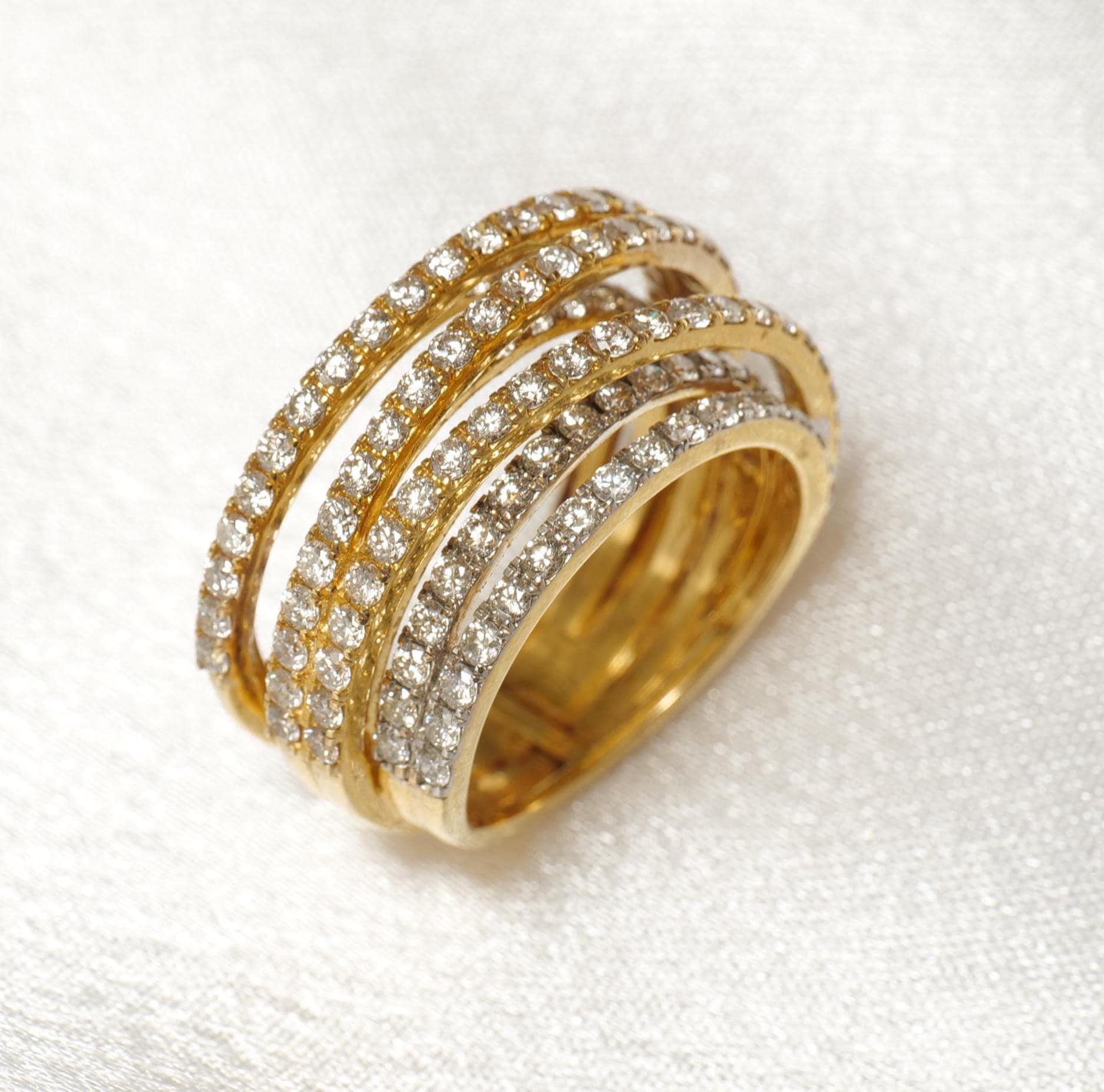 Bague à large bande et spirale de diamants en or massif 14K (certifié) en vente 2