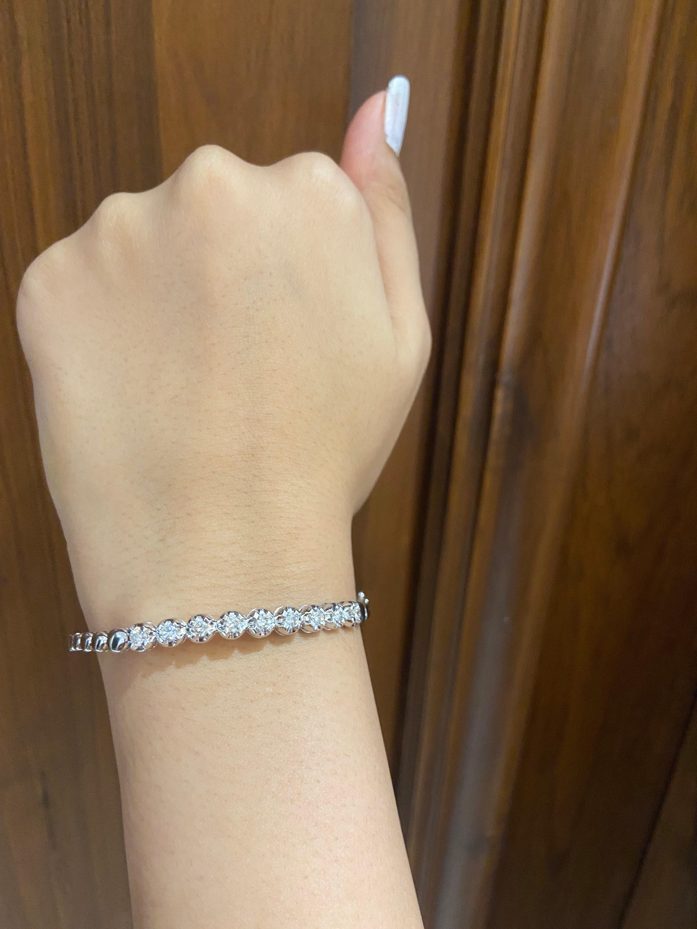 Pulsera apilable con diamante solitario en oro macizo de 14 quilates (certificado) Art Decó en venta