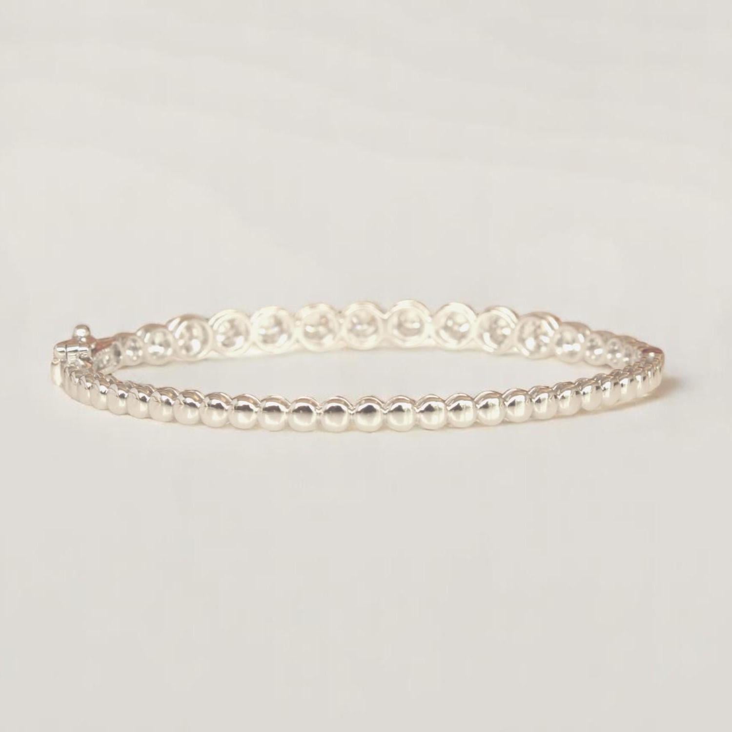 Pulsera apilable con diamante solitario en oro macizo de 14 quilates (certificado) en Nuevo estado para la venta en New Delhi, DL