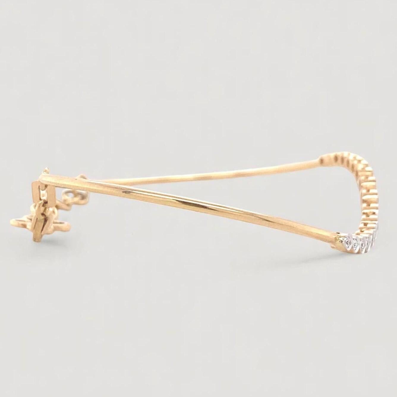 Lünette Diamant Manschette Armband mit Schmetterling Charme in 14K Solid Gold (zertifiziert) im Zustand „Neu“ im Angebot in New Delhi, DL