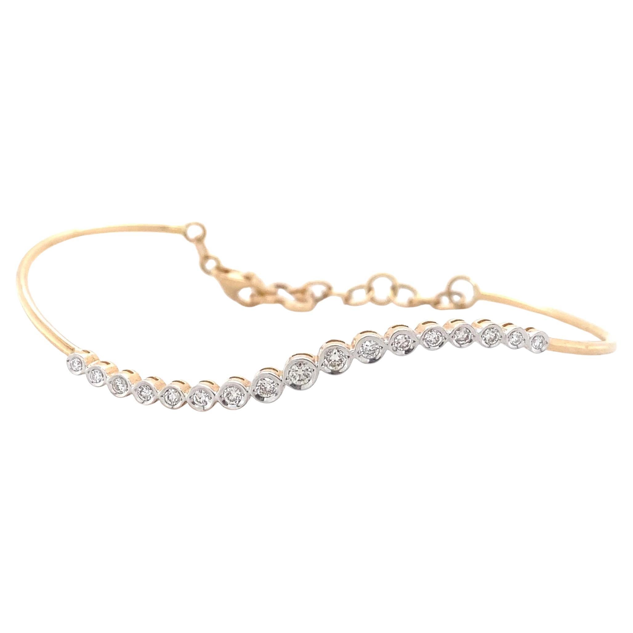 Bezel Natural Diamond Butterfly Charm Bracelet in 14K Solid Gold (Certified) For Sale