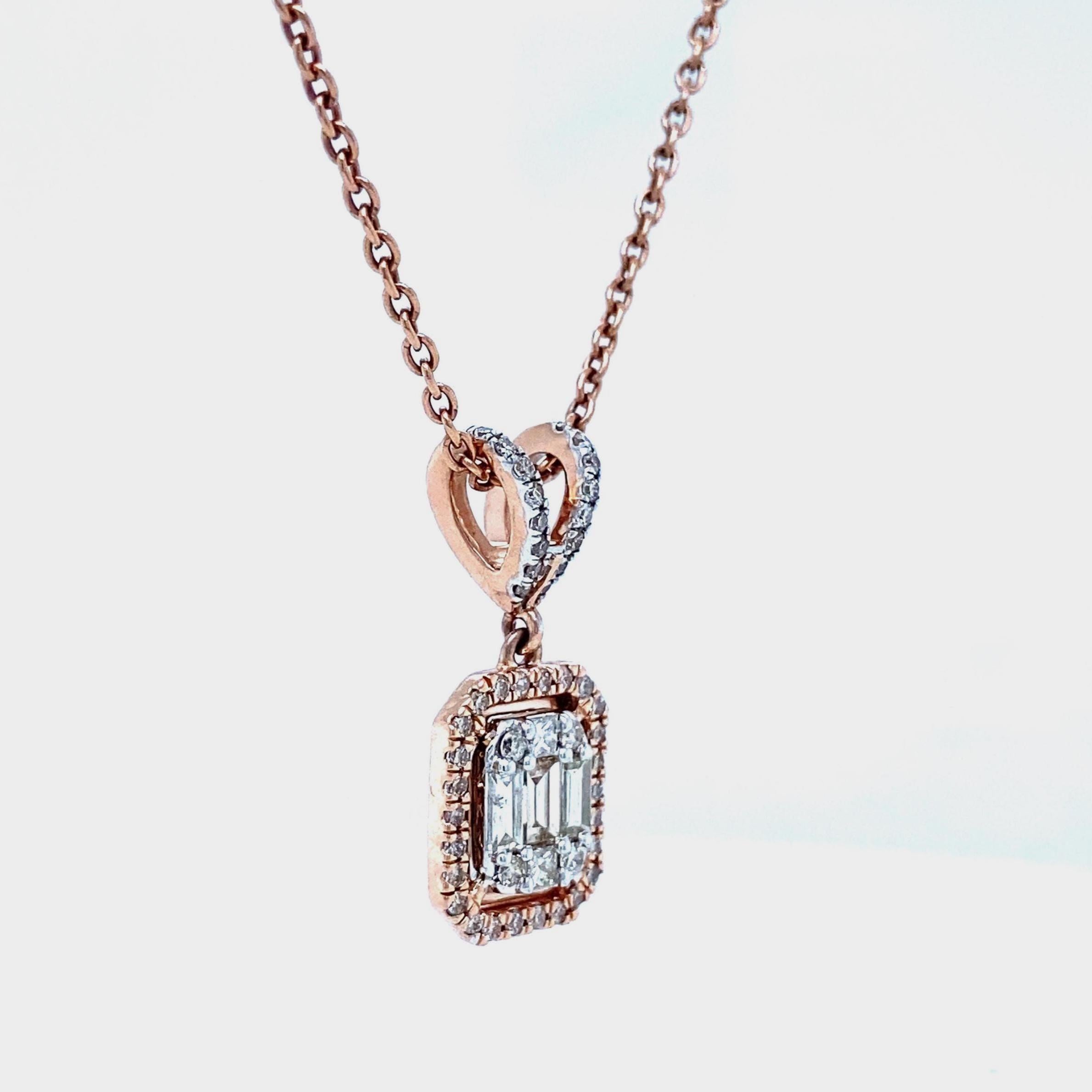 Collar Colgante de Diamantes Baguette y Redondos en Oro Macizo de 14 K (Certificado) en Nuevo estado para la venta en New Delhi, DL