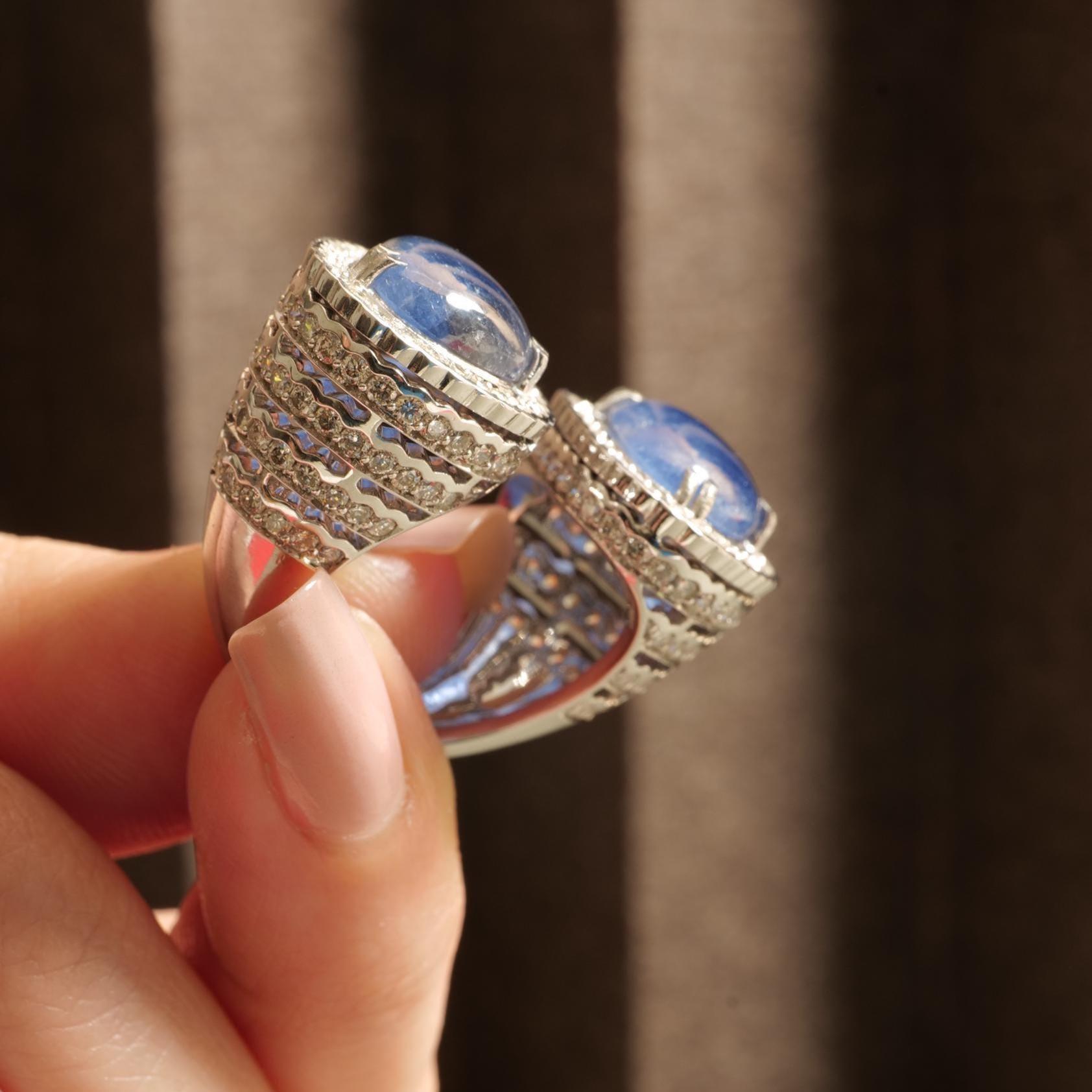 Taille ronde Bague à manchette ouverte en or massif 14k avec saphir bleu et diamant (certifié) en vente