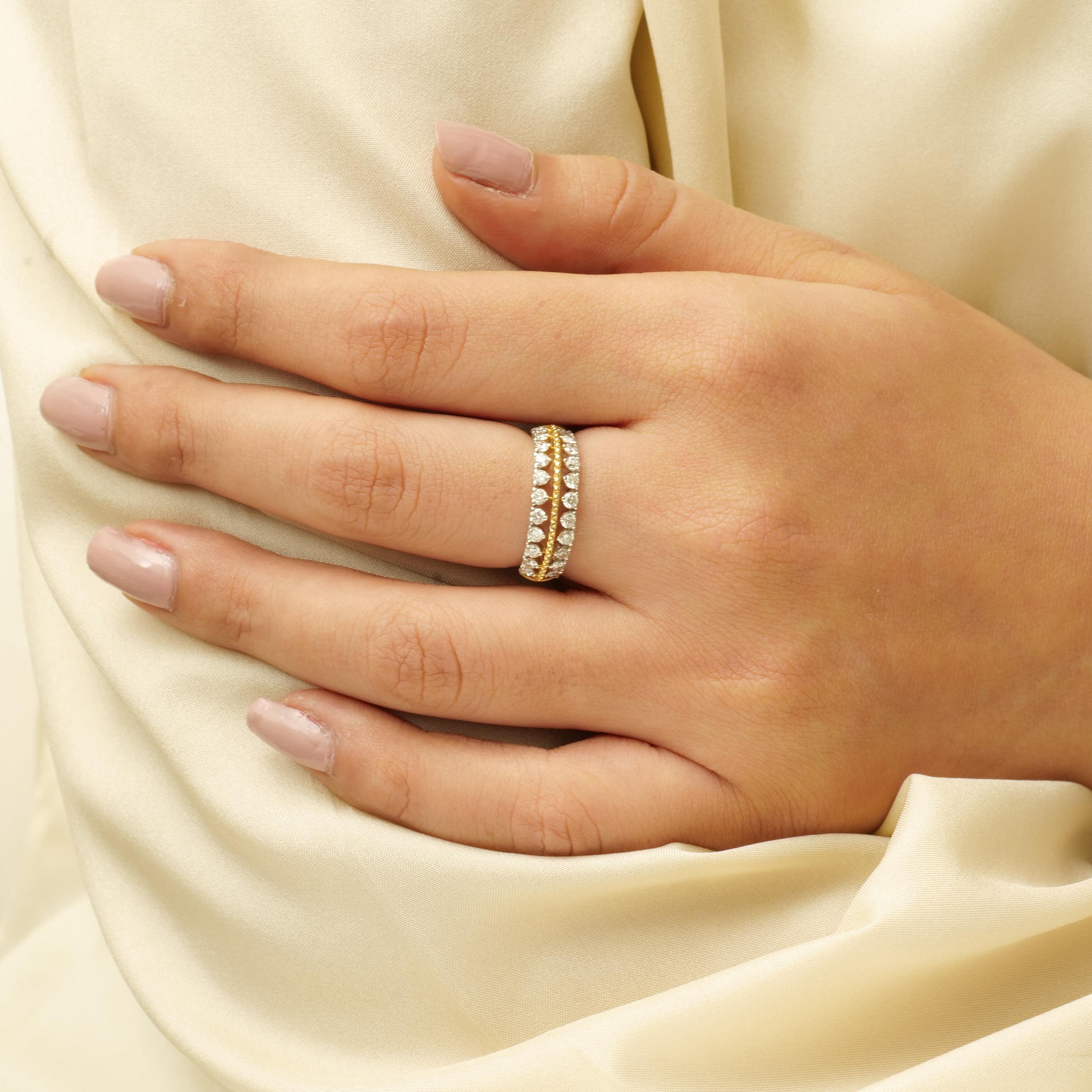 Zweifarbiger Diamantring aus 14 Karat massivem Gold (zertifiziert) (Art déco) im Angebot