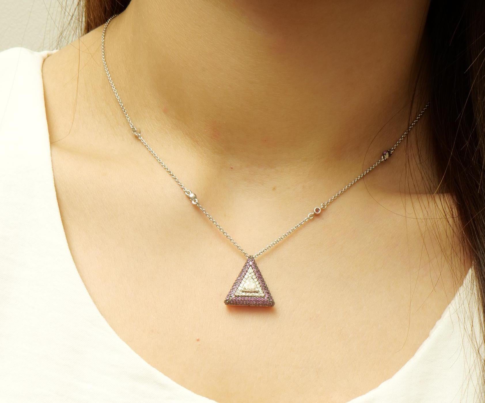 Art Déco Collana con zaffiro rosa e diamante a triangolo in oro massiccio 14K (certificato) in vendita