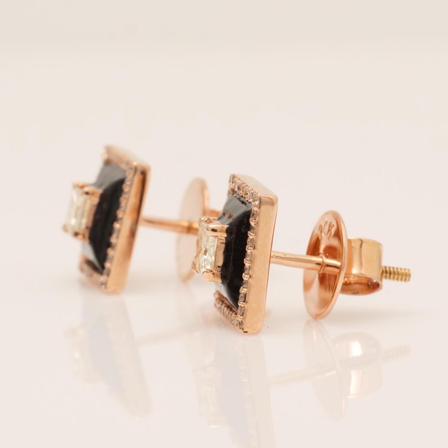 Boucles d'oreilles princesse diamant avec émail noir en or massif 14K (certifié) Neuf - En vente à New Delhi, DL