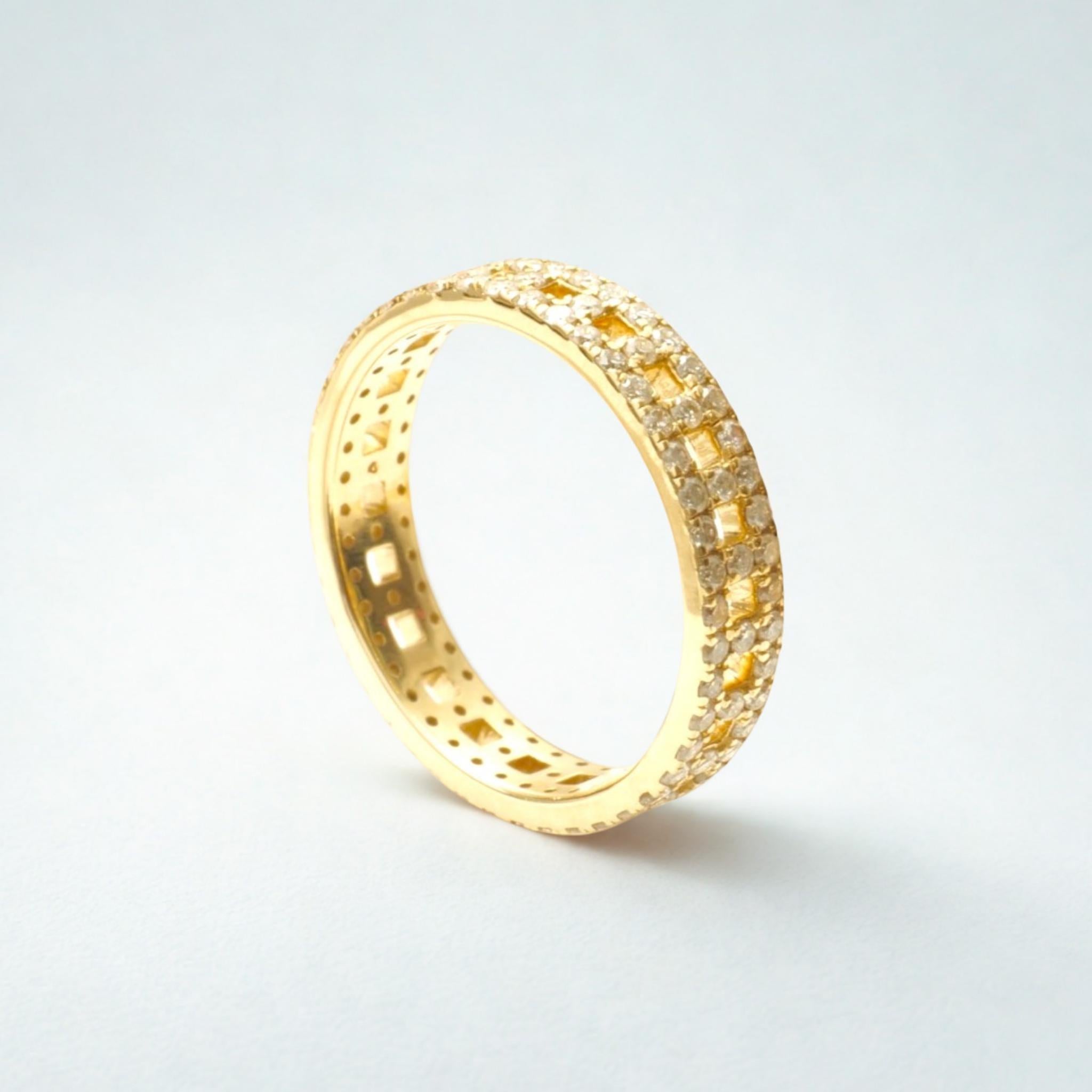 Bague d'éternité en or massif 14K (certifié) Neuf - En vente à New Delhi, DL