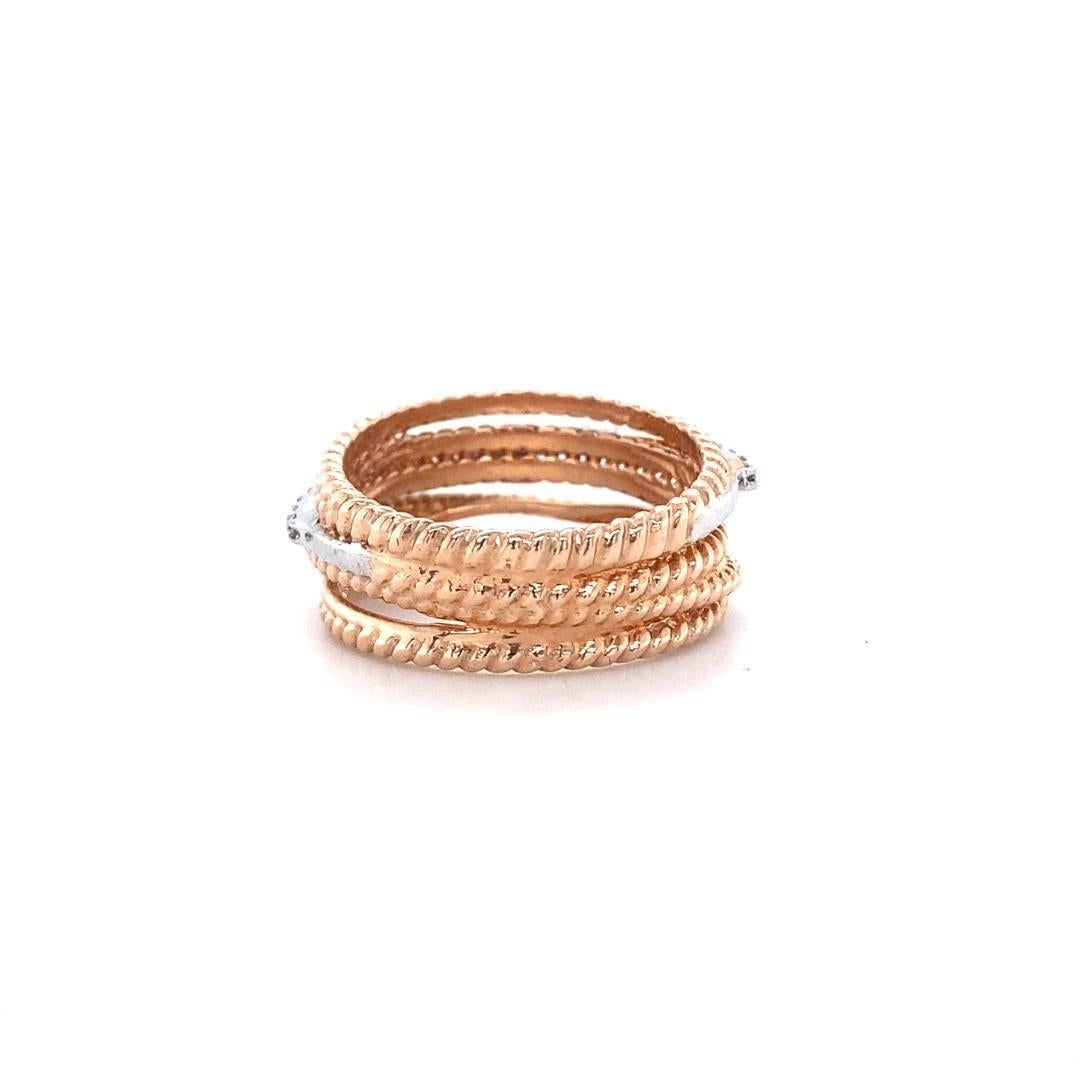 Taglio rotondo Anello Twist Diamond Broad Band in oro massiccio 14K (certificato) in vendita