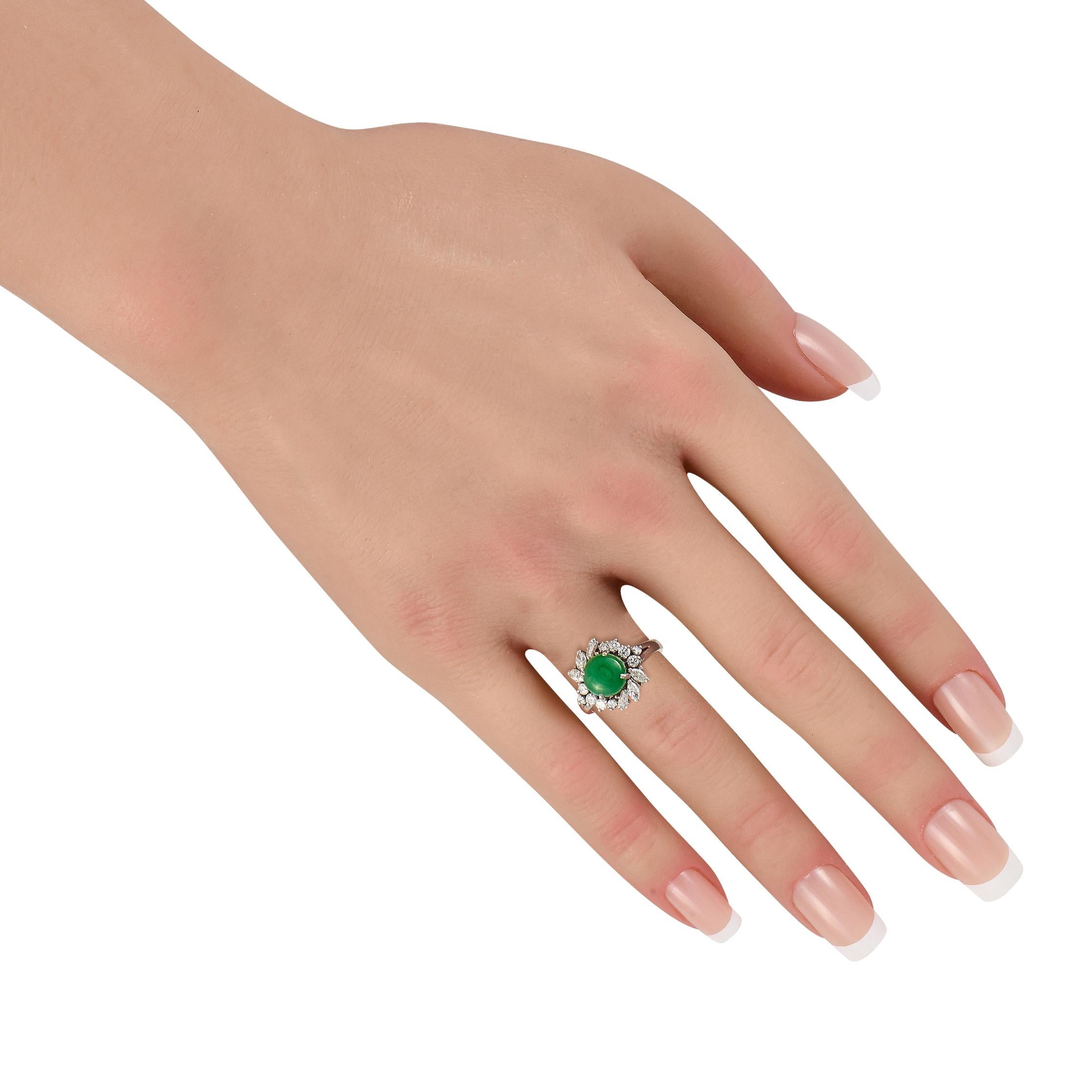 Taglio marquise Anello in platino con diamante e giada da 0.72 carati in vendita