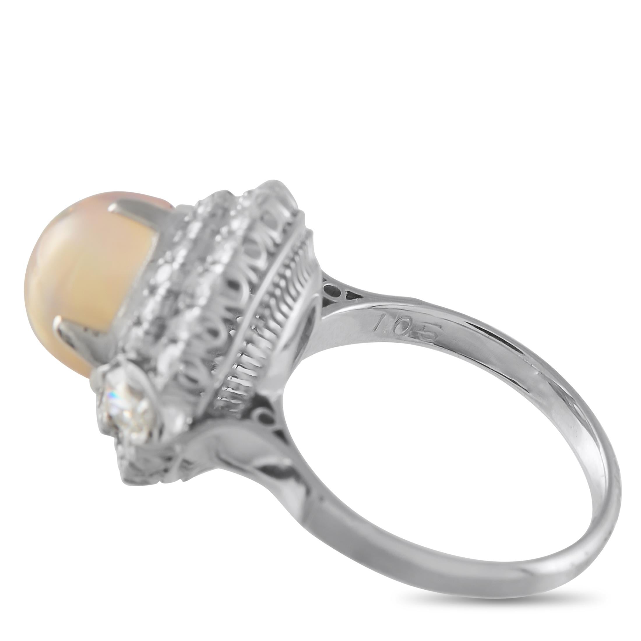 Donna Anello in platino con diamante e opale da 1.05 carati in vendita