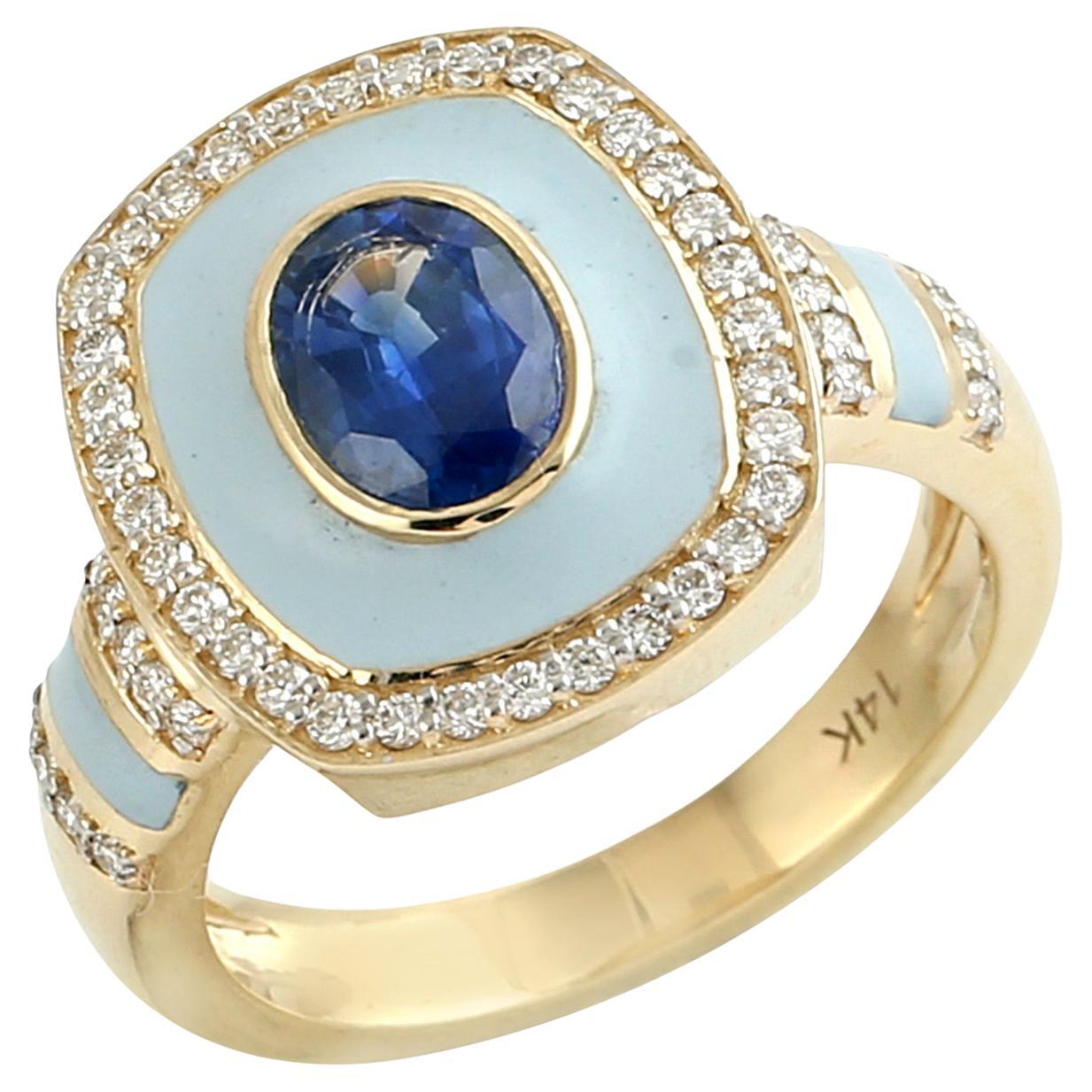 Anello con zaffiro blu di Ceylon, diamanti e smalto in oro giallo 14k in vendita