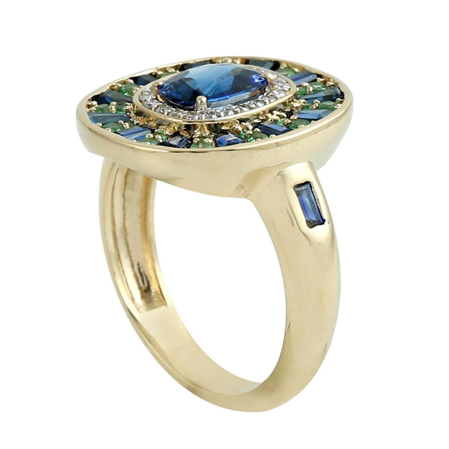 Taglio misto Anello con zaffiro blu di Ceylon e tsavorite e diamanti in oro giallo 18 carati in vendita