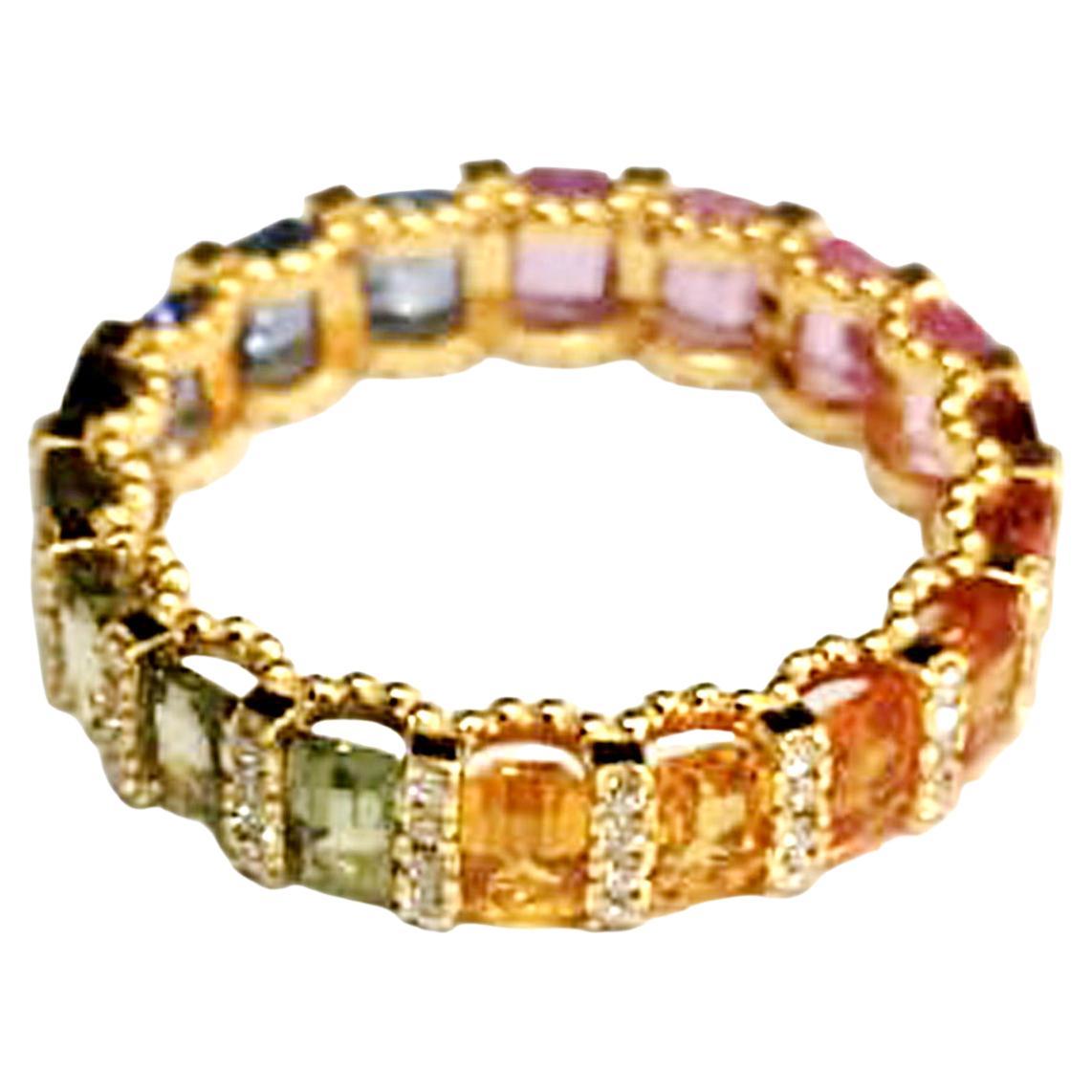 Bague d'éternité en or jaune 18k avec saphirs multiples et diamants en vente