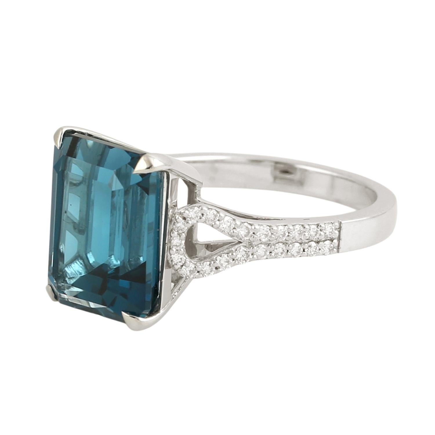 Oktogen geformter Londoner Blautopas Ring mit Diamanten aus 14k Weißgold (Art déco) im Angebot