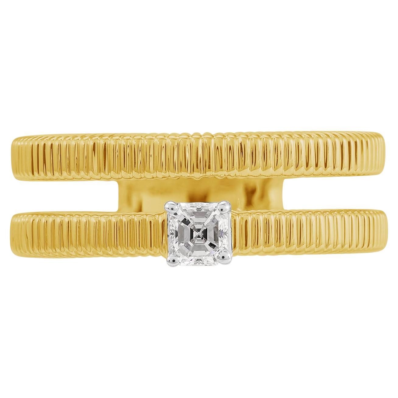 Strukturierter Masai-Ring mit Diamant-Akzent im Asscher-Schliff aus 18 Kt Gelbgold im Angebot