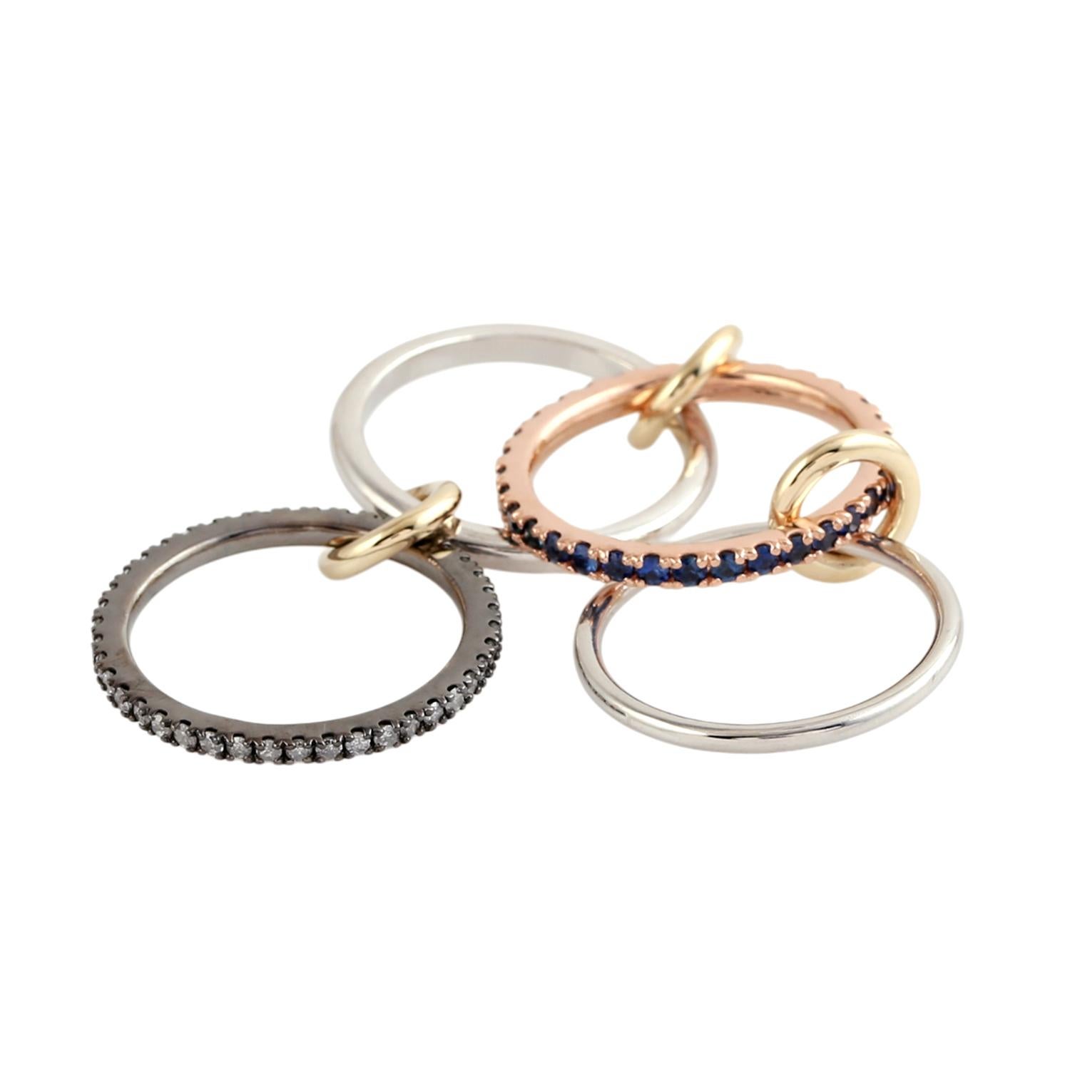 Art Déco Anello a fascia con zaffiro blu e pavé di diamanti in oro e argento 14k in vendita