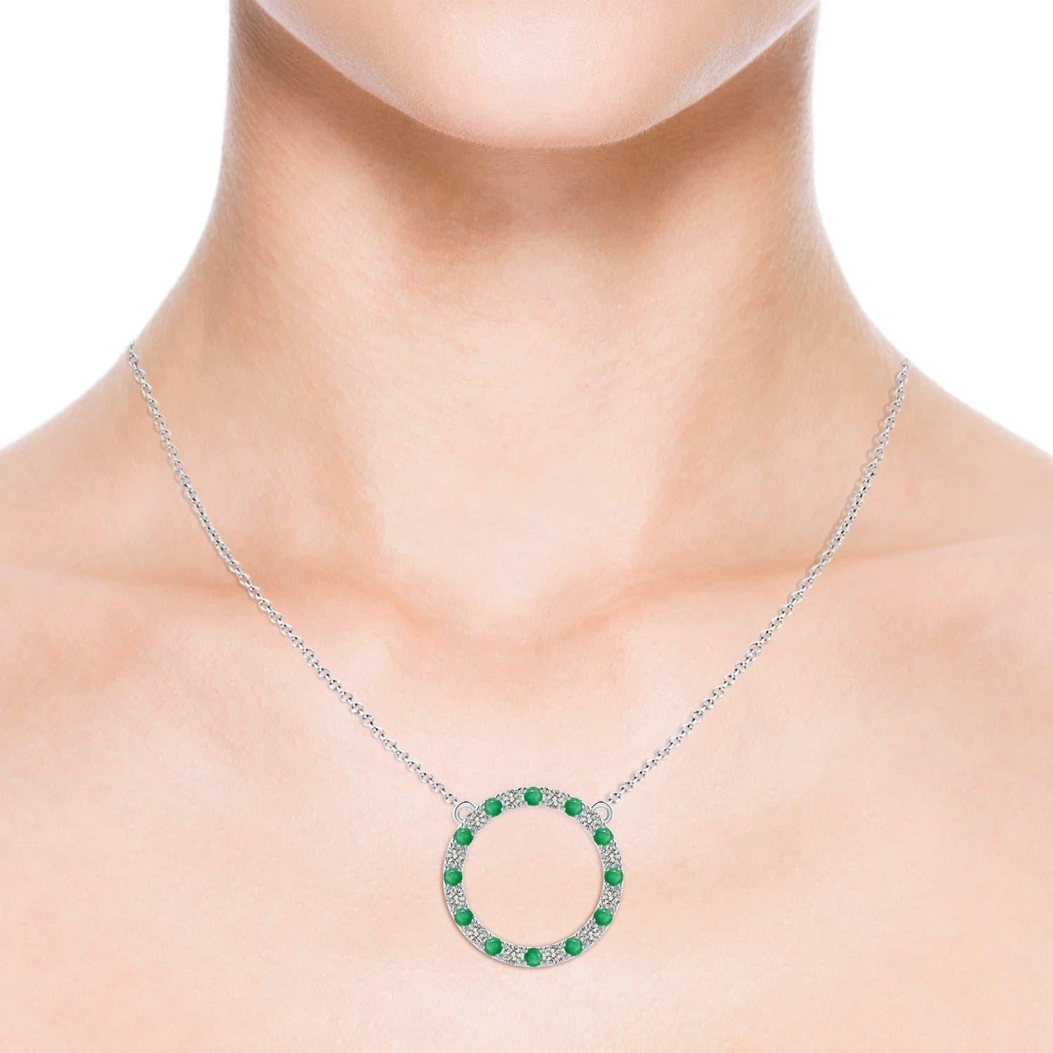 Pendentif d'éternité en or blanc 14K avec émeraude naturelle et diamant Angara Neuf - En vente à Los Angeles, CA