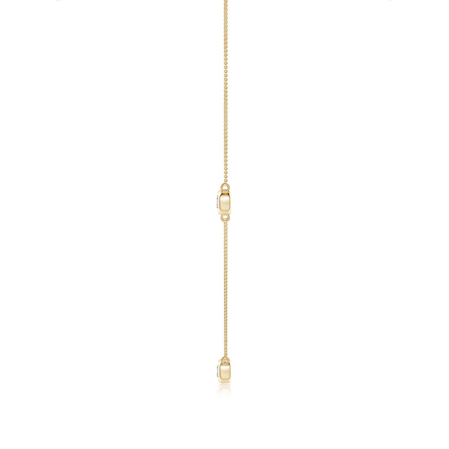 Ce collier élégant et stylé est orné de diamants ronds en serti clos. Il est réalisé en or jaune 14k et ne manquera pas d'attirer l'attention.
Le diamant est la pierre de naissance du mois d'avril et le cadeau traditionnel pour les 10e, 31e, 36e,