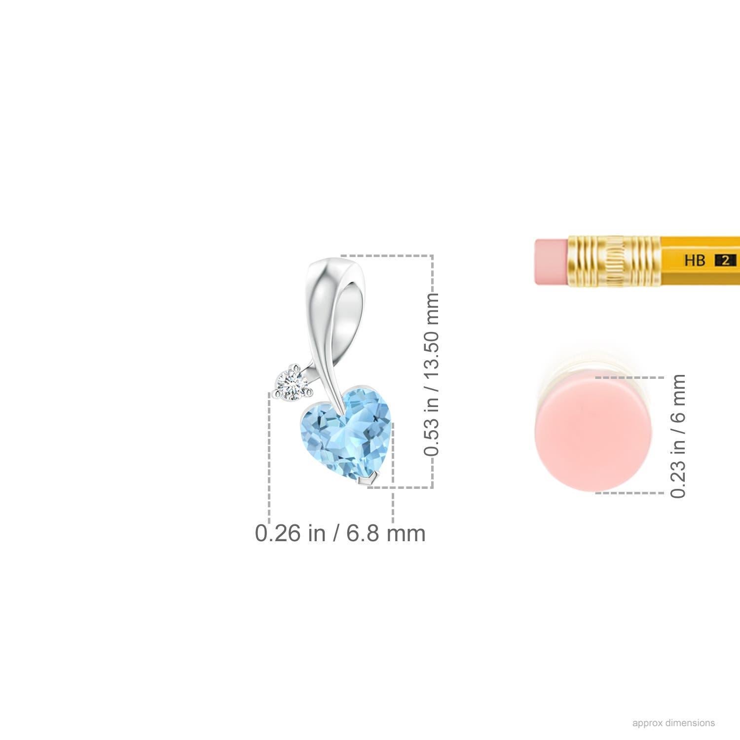 Cuore Angara Ciondolo a nastro con acquamarina naturale a forma di cuore e diamante in platino in vendita