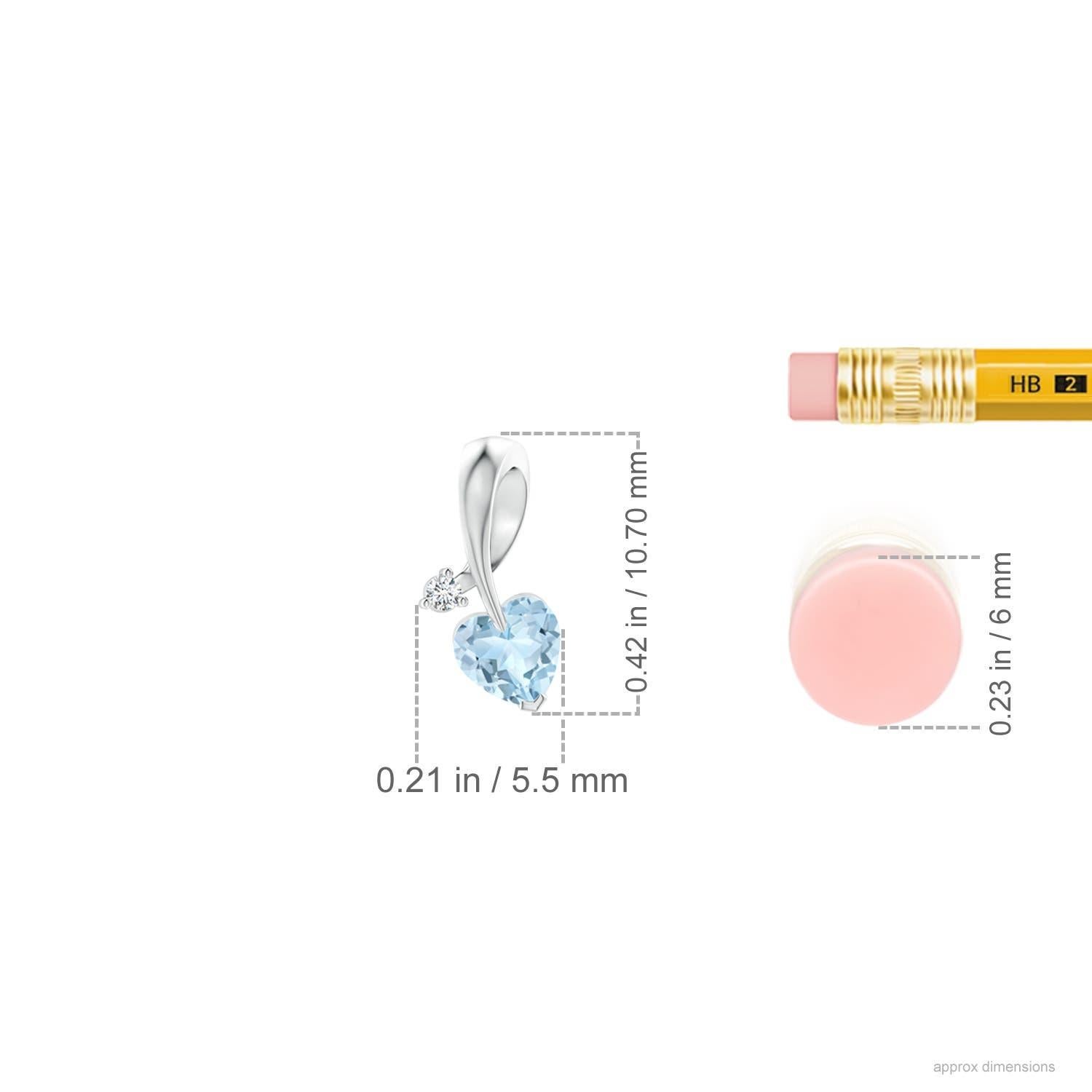 Cuore Ciondolo Angara con acquamarina naturale a forma di cuore e diamante in oro bianco 14 carati in vendita