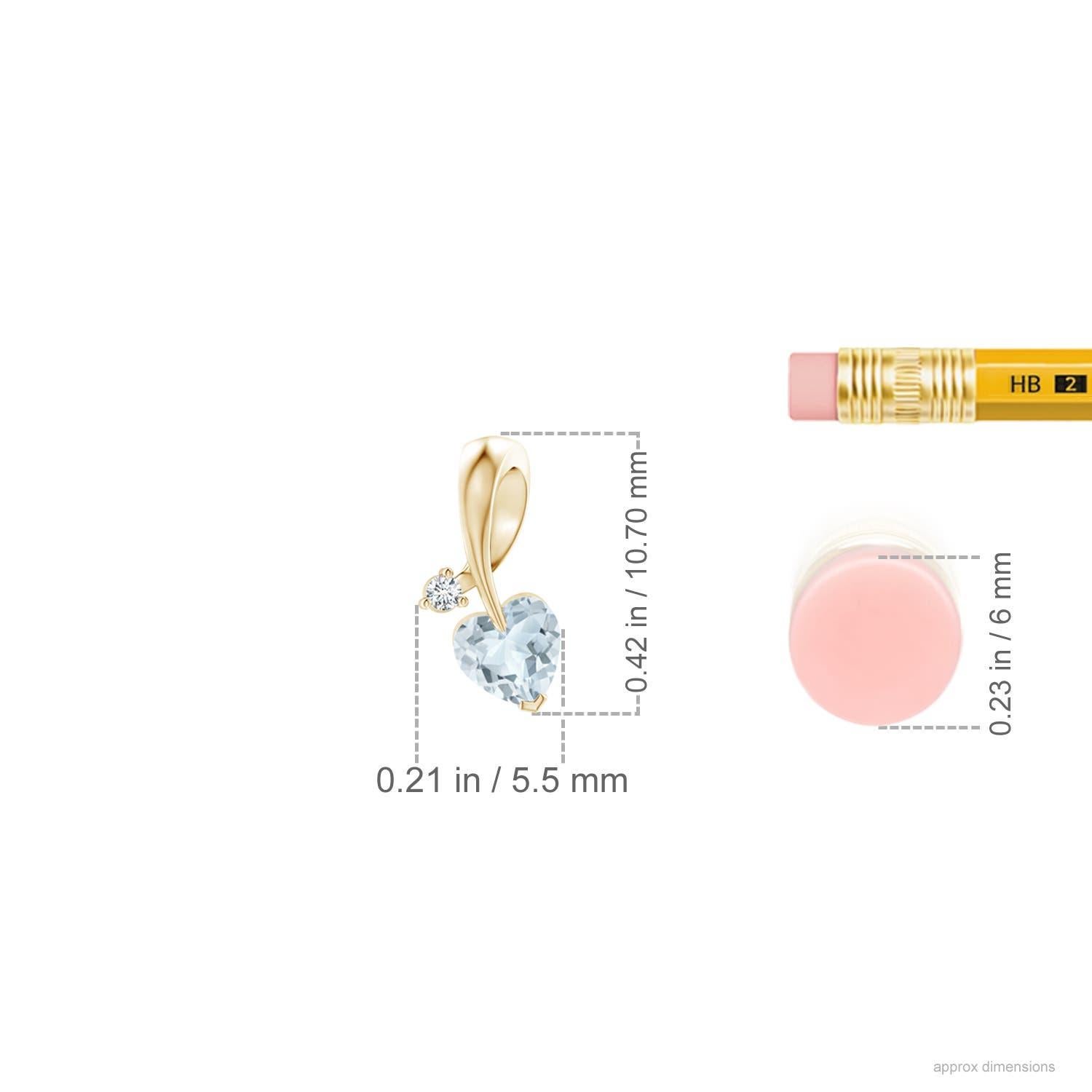 Taille cœur Pendentif en or jaune 14K avec aigue-marine en forme de coeur naturel et diamant Angara en vente