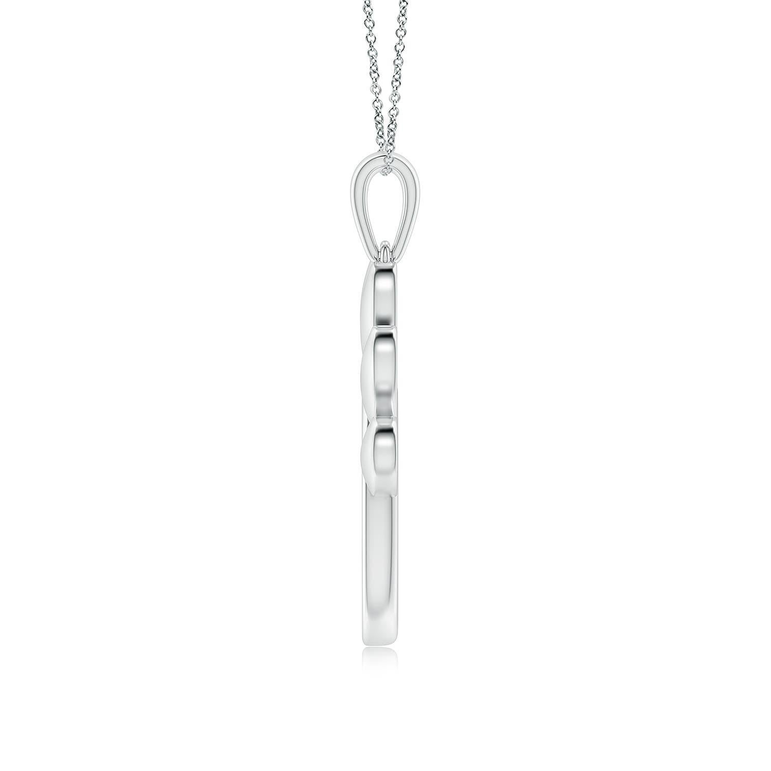 Caratterizzato da un adorabile disegno a zampa di cane, questo ciondolo con diamante è realizzato in argento. I diamanti scintillanti sono incastonati in un'incastonatura di pava sulla zampa lucente e hanno un aspetto squisito. Heldly, che si regge