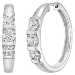 Pendientes de aro de 3 diamantes Minimal de oro blanco de 14k