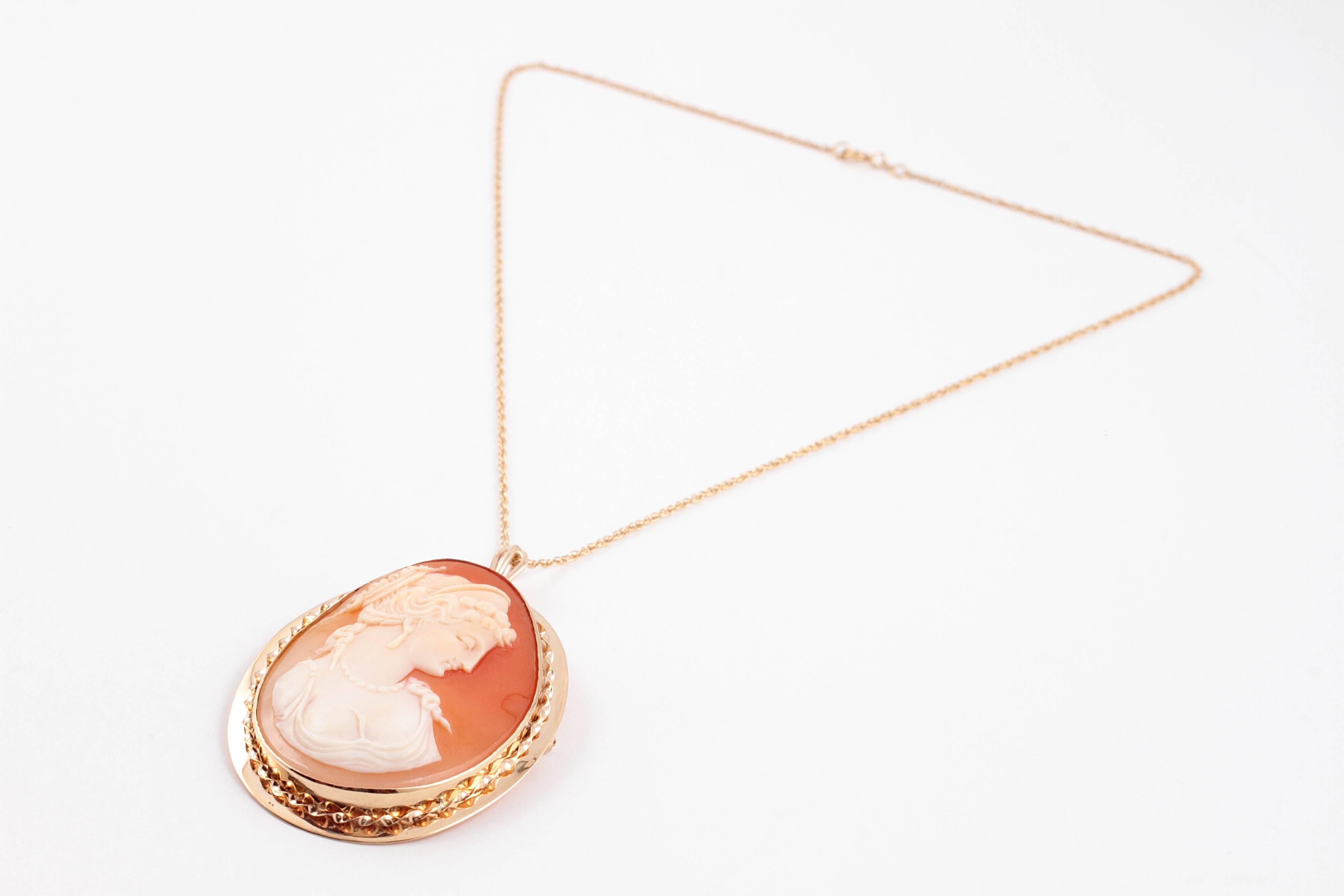 Gold Cameo Pin Pendant on Gold Filled Chain In Good Condition In Dallas, TX