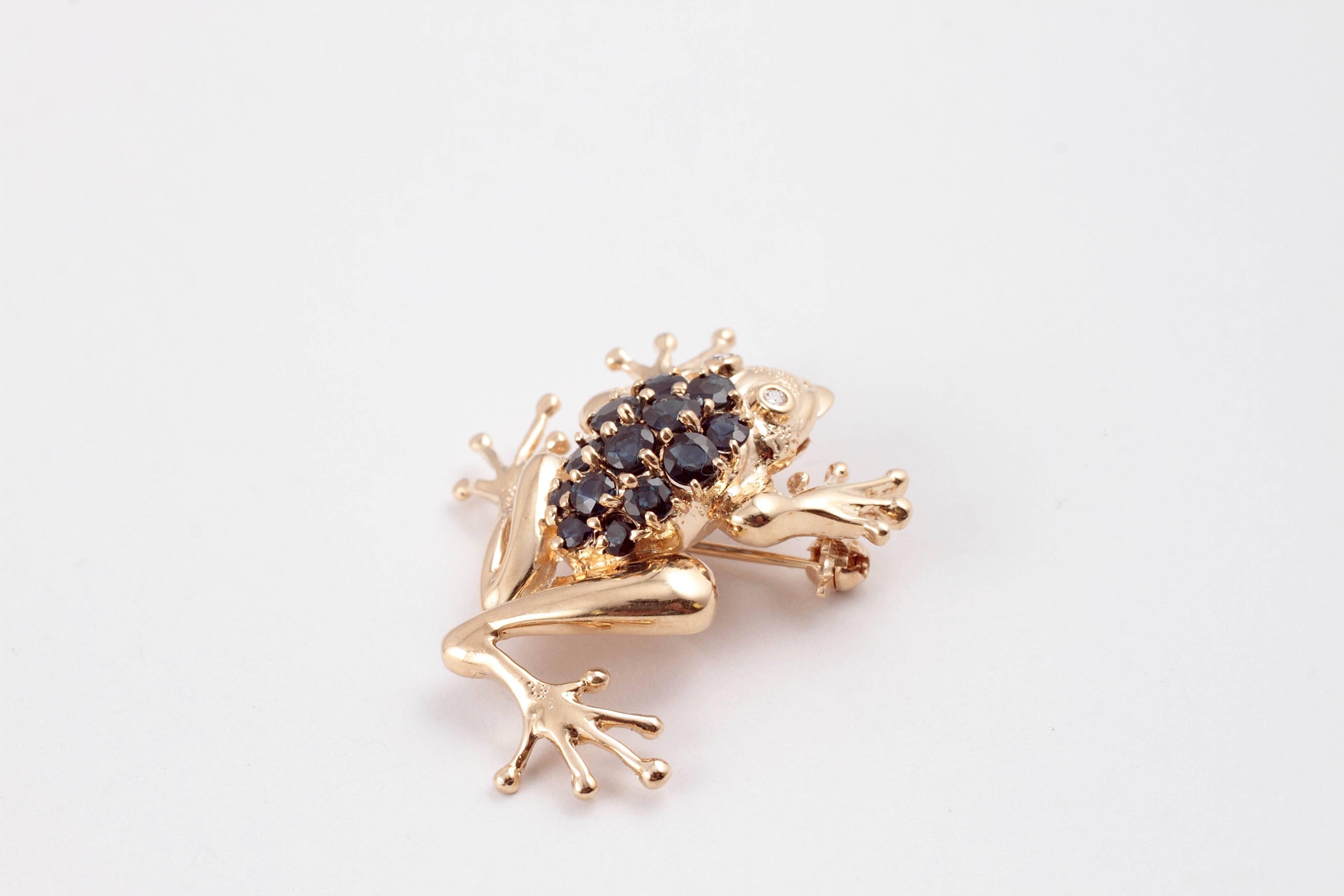 Blue Sapphire Yellow Gold Frog Brooch 1