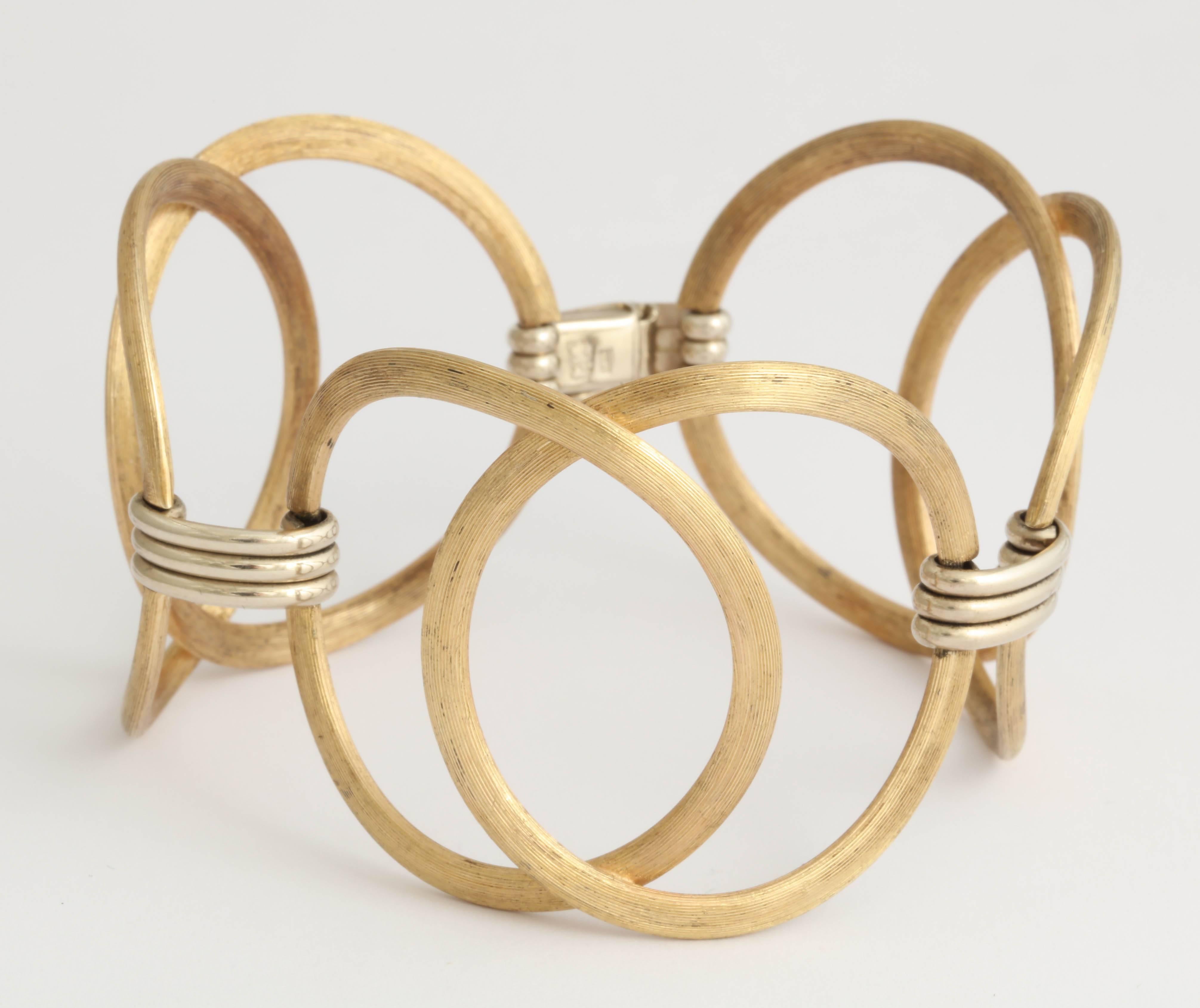 Mid-Century Gold Oval Link Bracelet 1