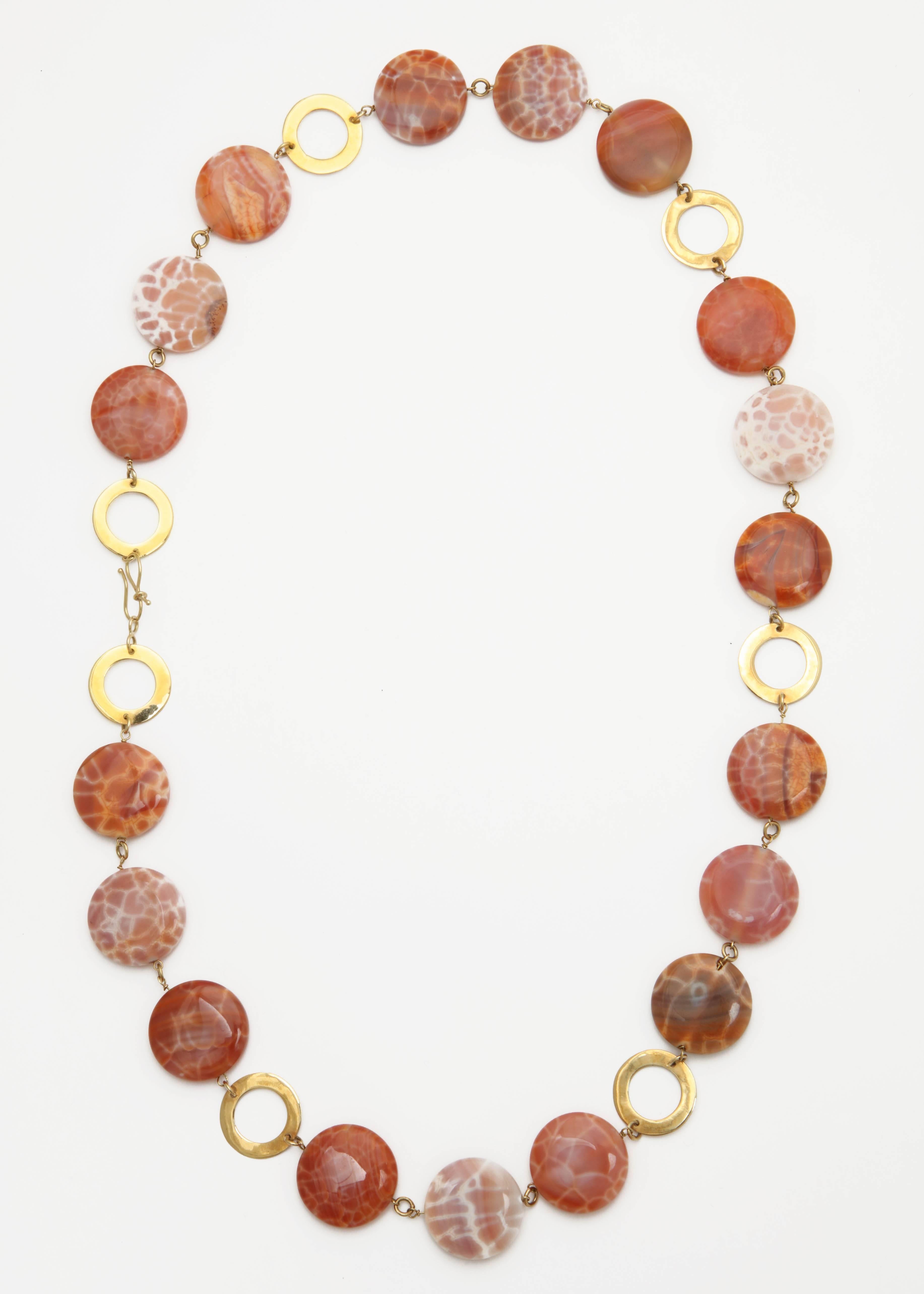 Women's 1970s Orange Reptile Pattern Agate Gold Open Link Necklace with Clasp