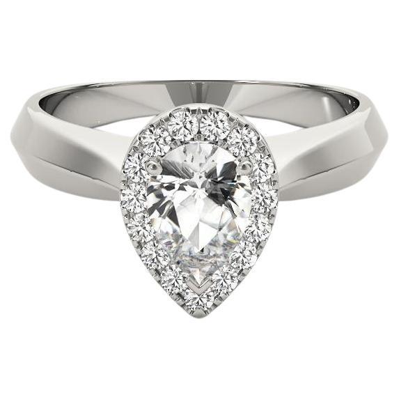 GIA Certified 1.05 Carat Knife Edge Band Pear Halo 18K White Gold Diamond Ring en vente