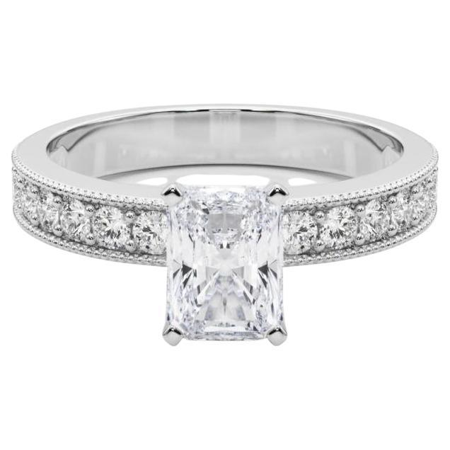 GIA 1,70 Carati Radiant Vintage Milgrain Channel Anello con diamanti in oro bianco 18K