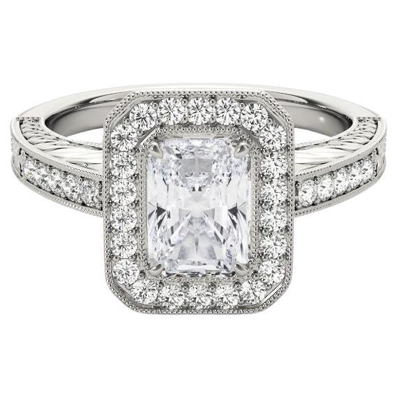Anillo de diamantes calado grabado con halo radiante de 1.7 quilates certificado por GIA