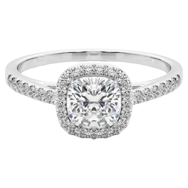 Halo de cojín con pavé de 1.3 quilates certificado por GIA  Anillo de diamantes