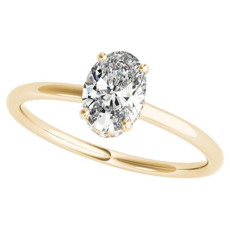 Anello con diamante ovale nascosto a forma di aureola in oro giallo certificato GIA da 1.21 carati